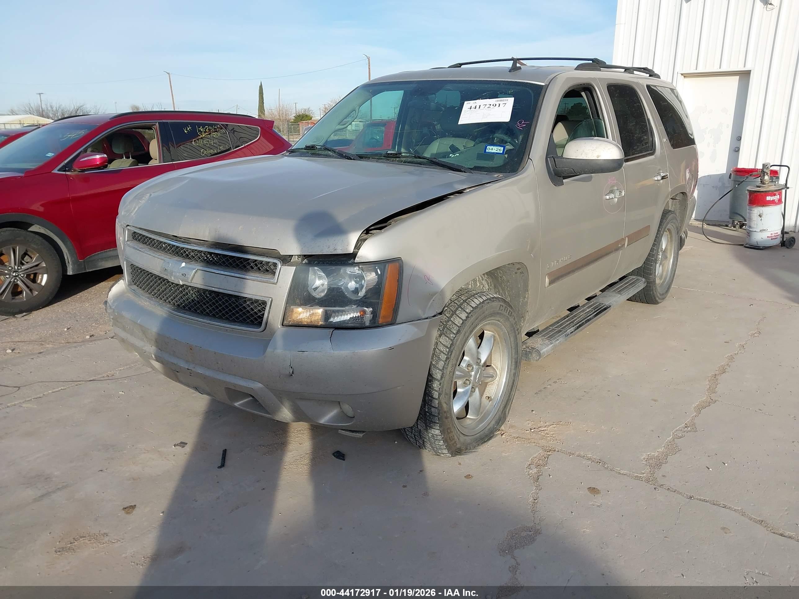 CHEVROLET TAHOE image 2