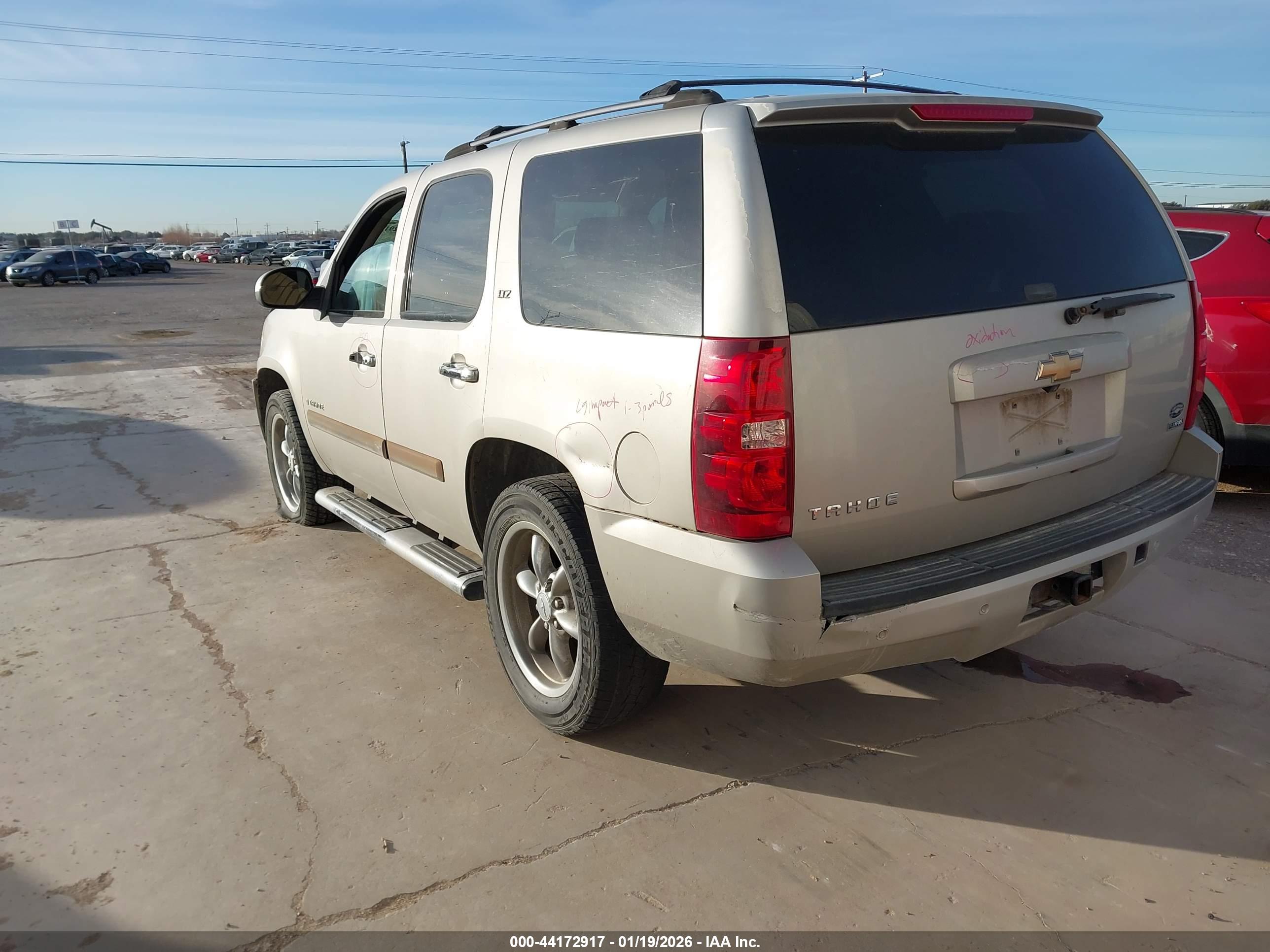 CHEVROLET TAHOE image 3