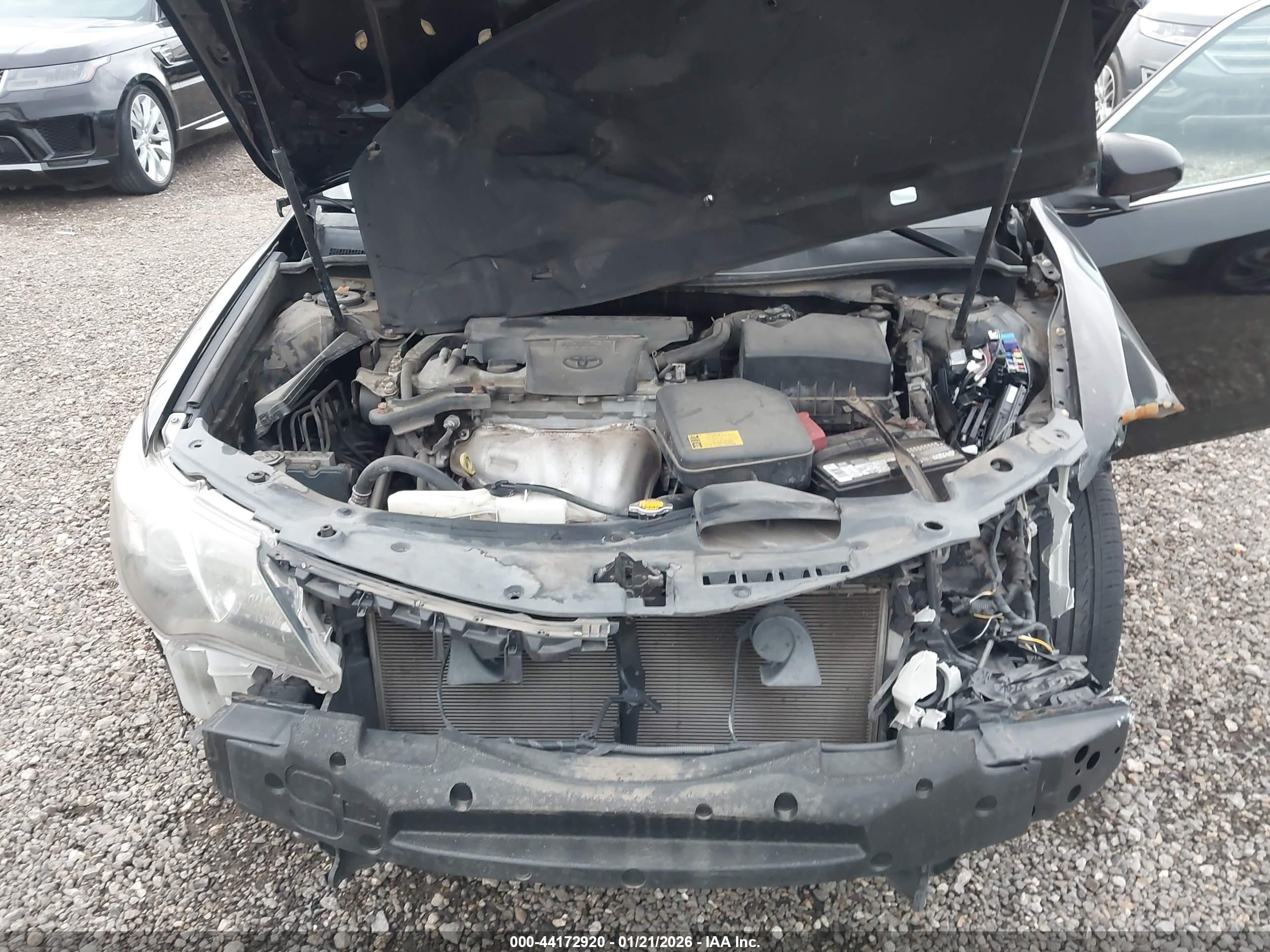 TOYOTA CAMRY image 10