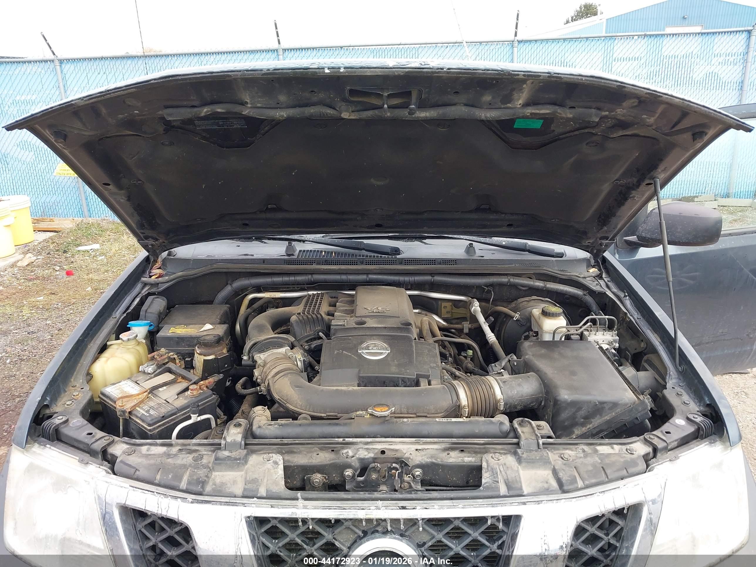 NISSAN FRONTIER image 10