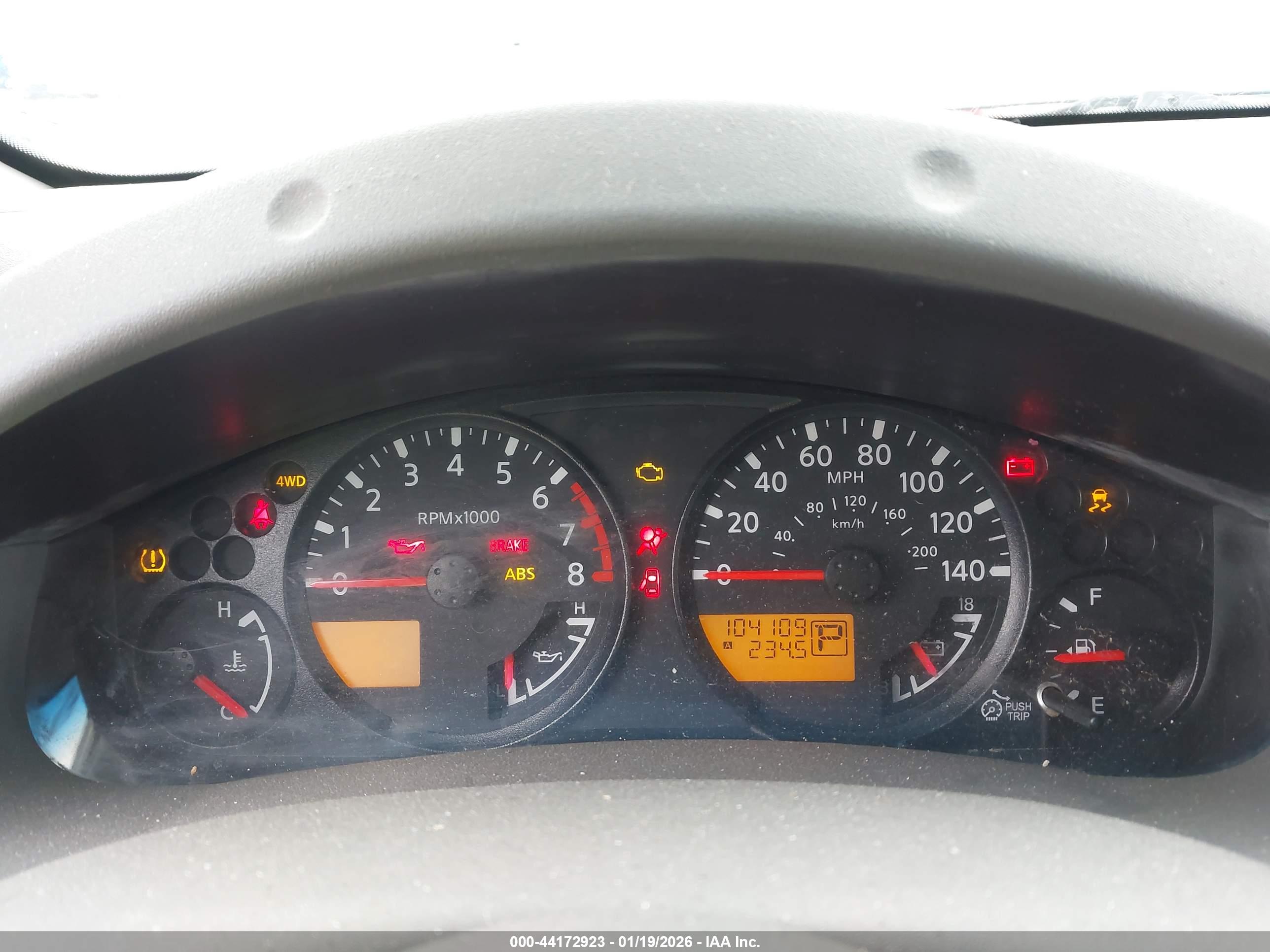 NISSAN FRONTIER image 7