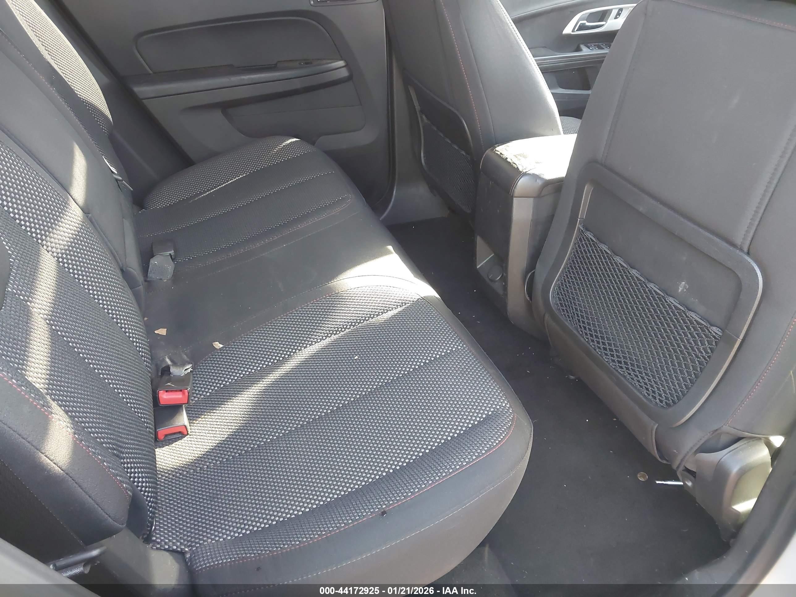 CHEVROLET EQUINOX image 8