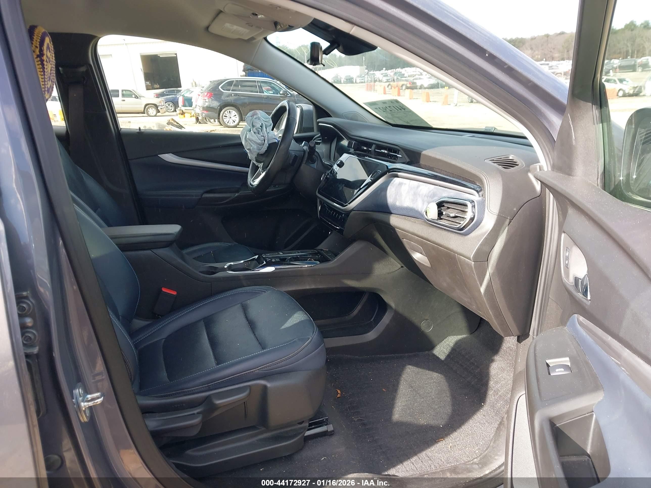CHEVROLET BOLT image 5