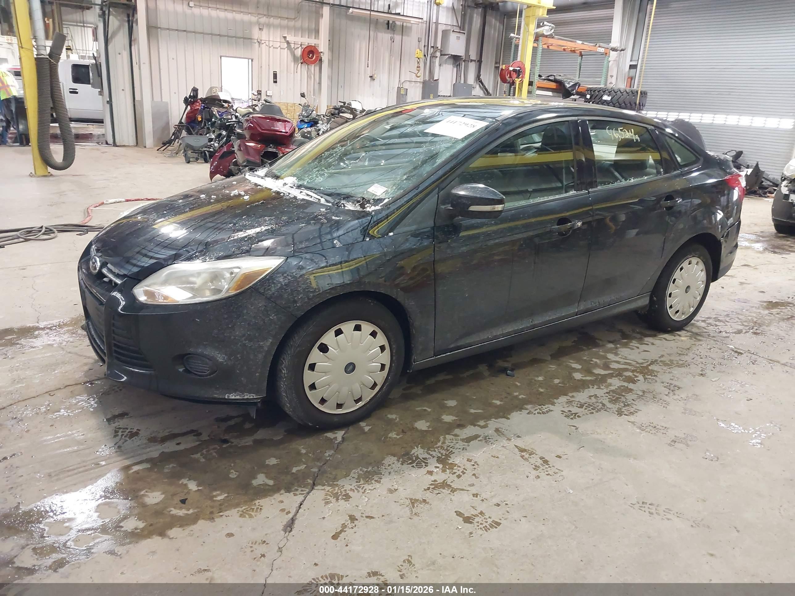 FORD FOCUS image 2