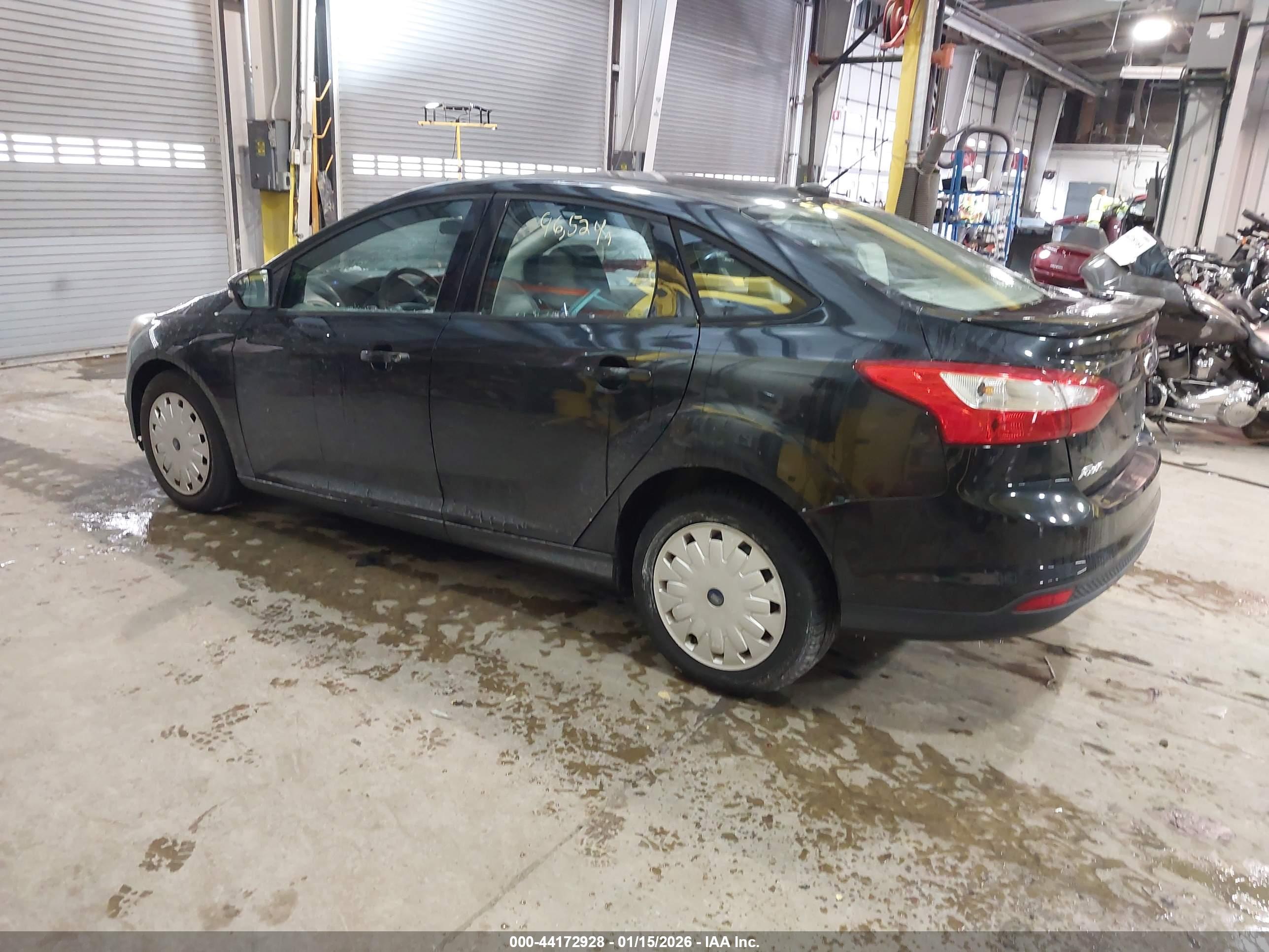 FORD FOCUS image 3