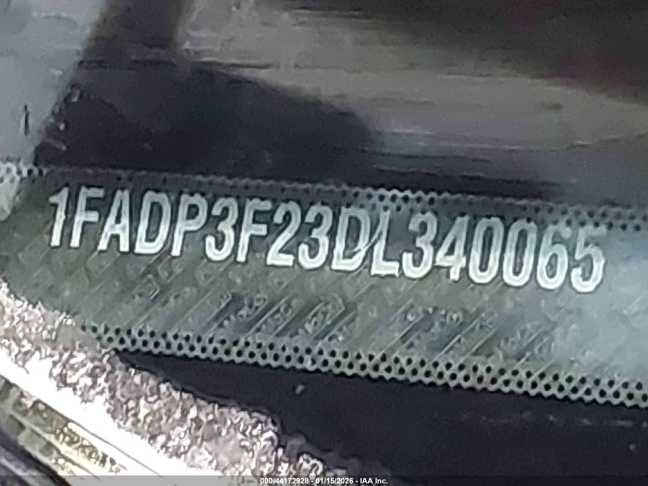 FORD FOCUS image 9