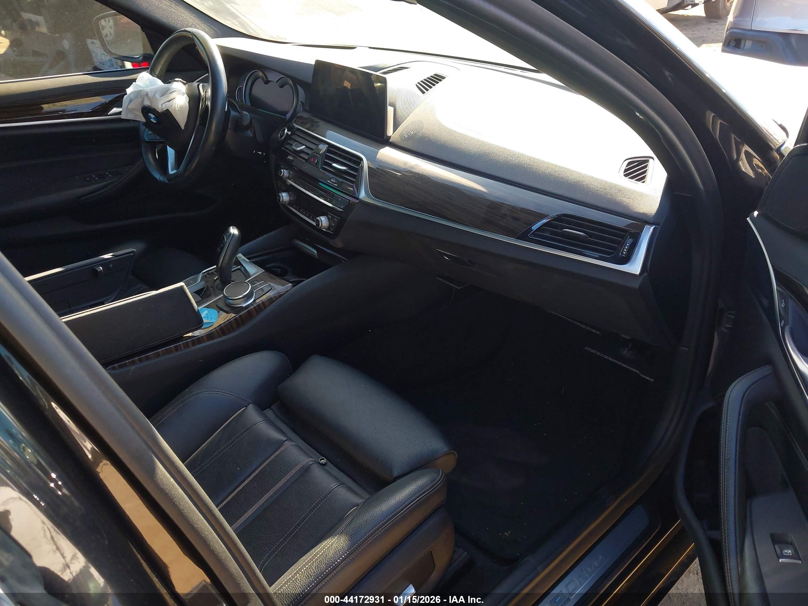 BMW 530E image 5