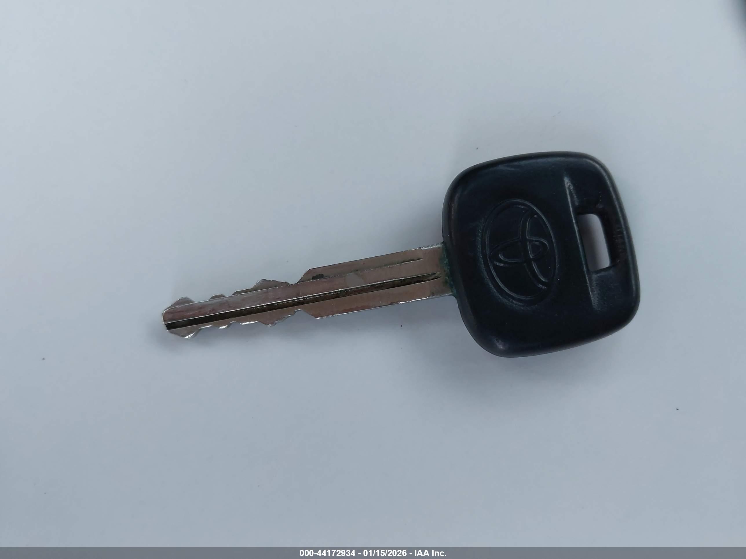 TOYOTA YARIS image 11