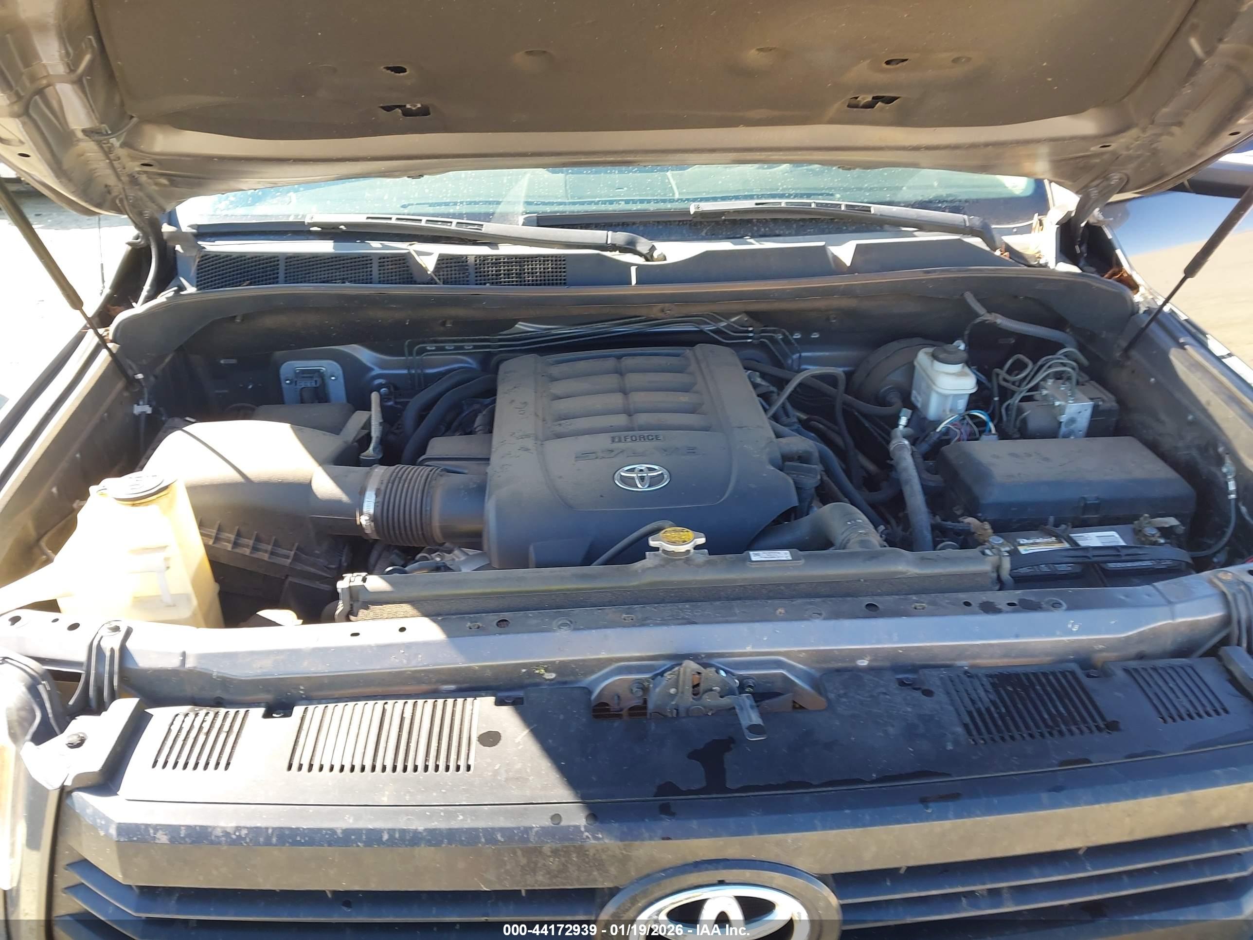 TOYOTA TUNDRA image 10