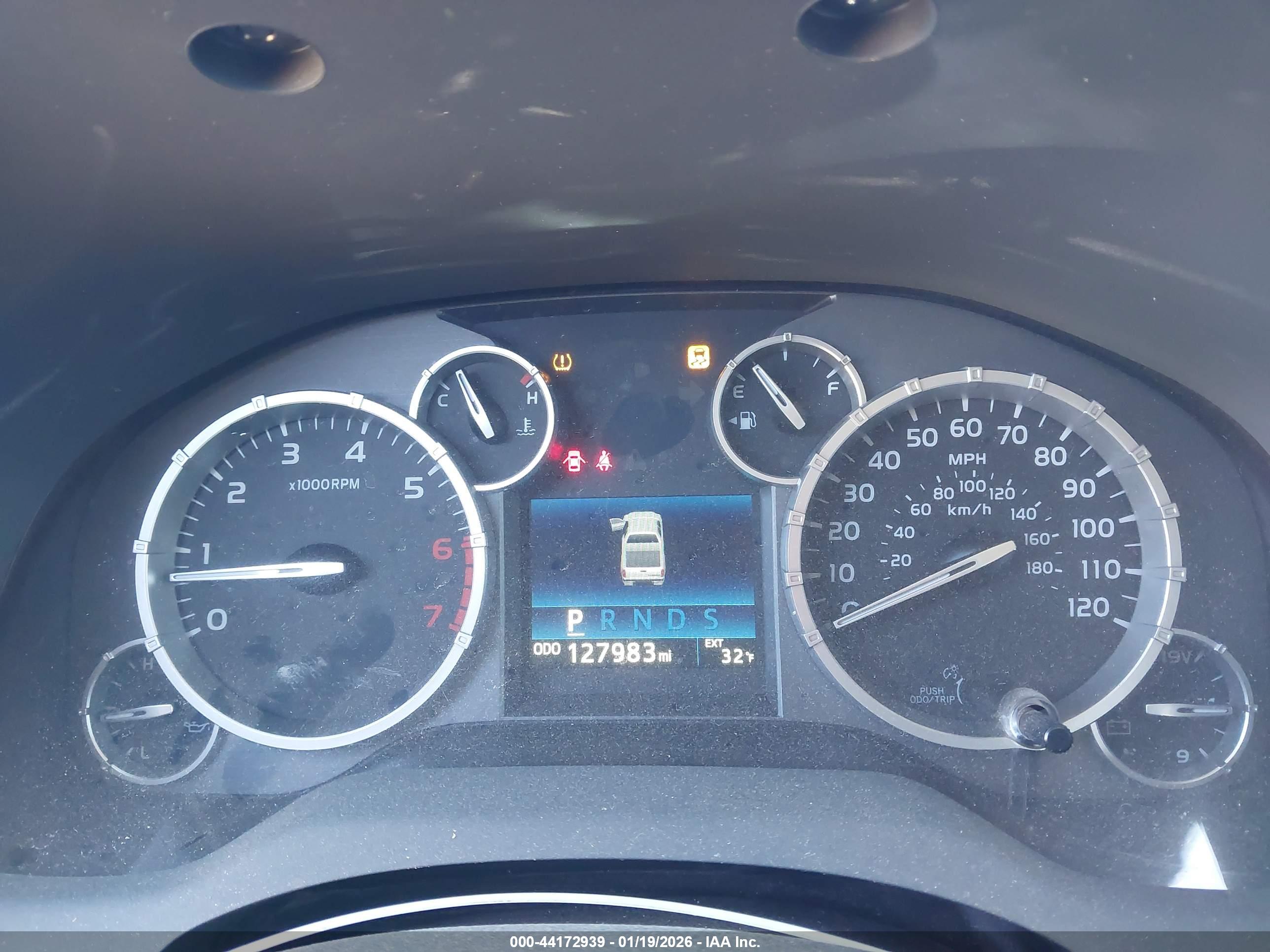 TOYOTA TUNDRA image 7