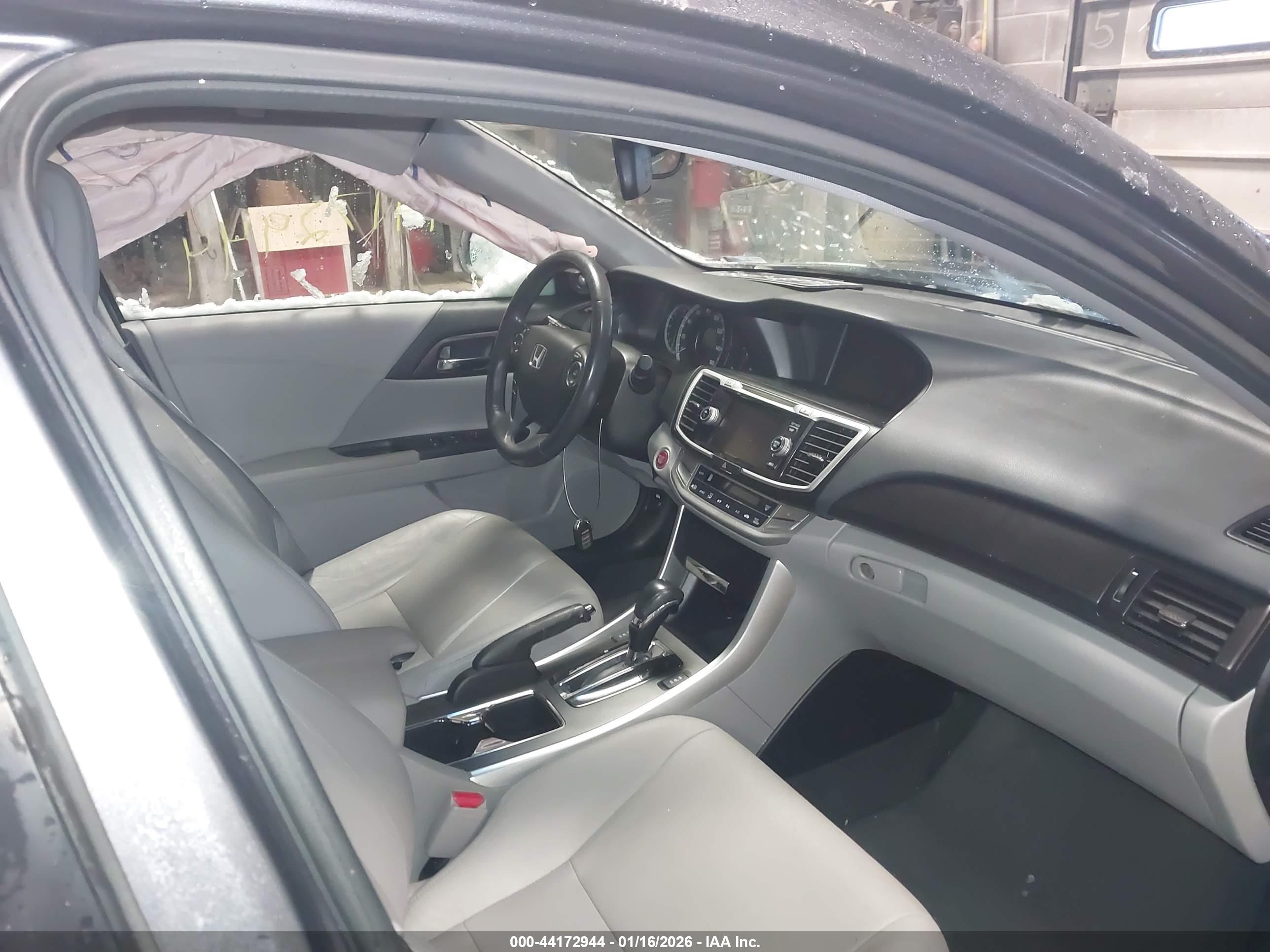 HONDA ACCORD image 5