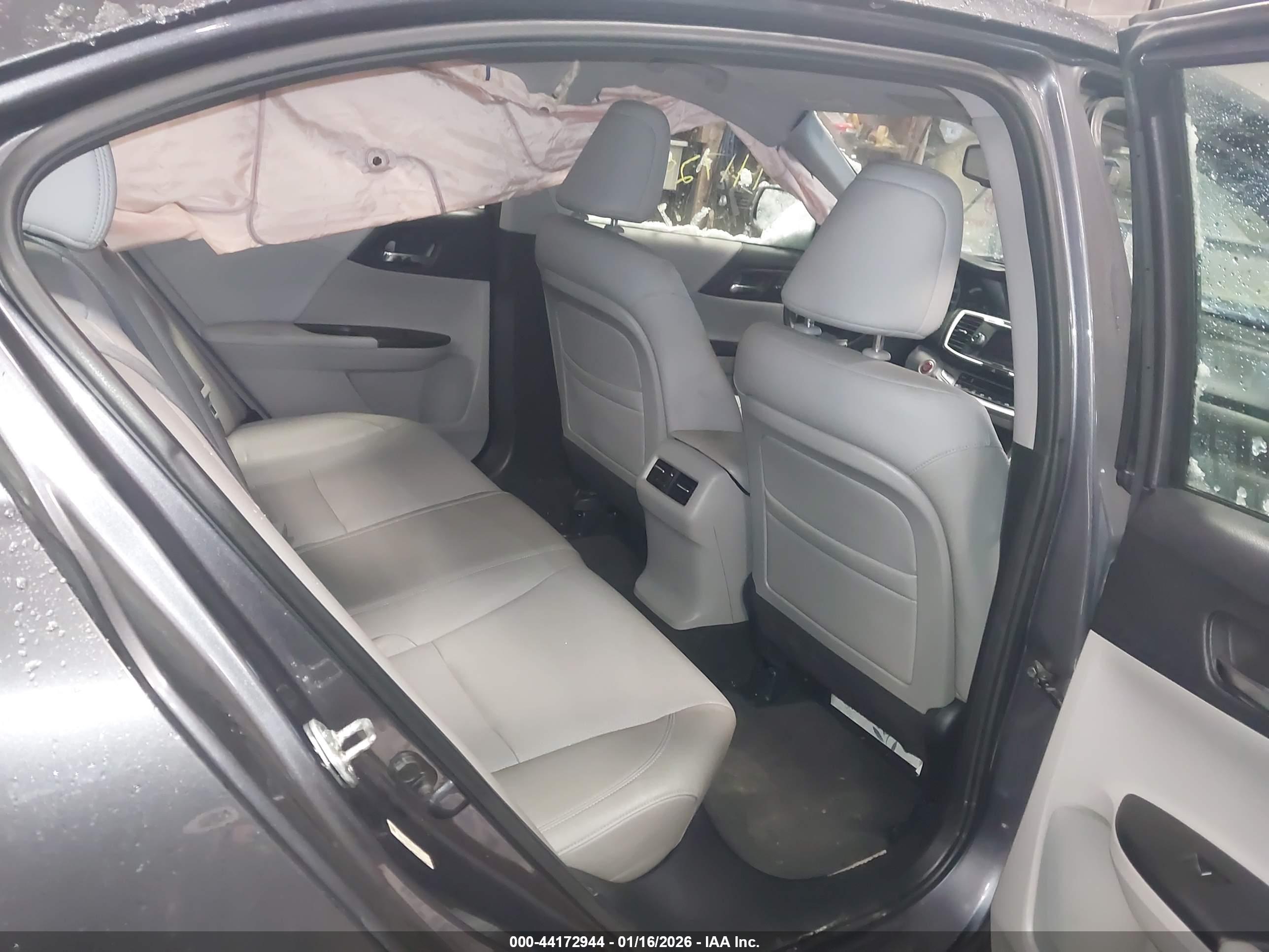 HONDA ACCORD image 8