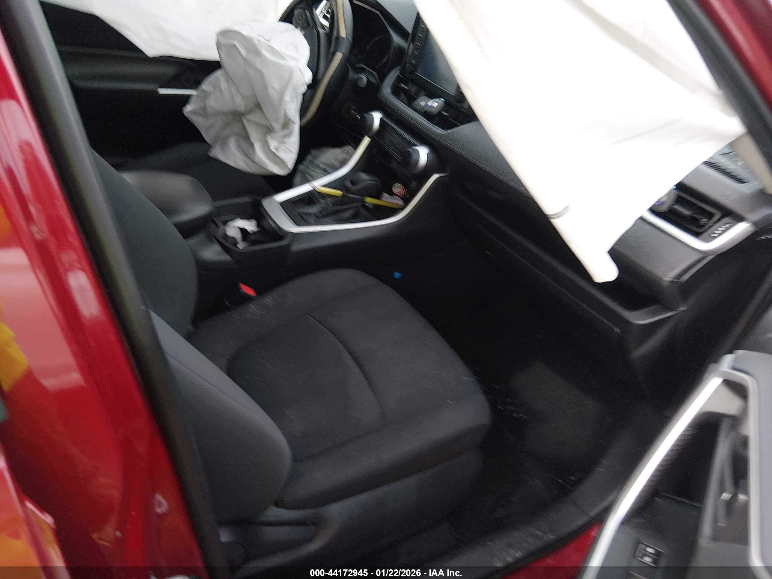 TOYOTA RAV4 image 5
