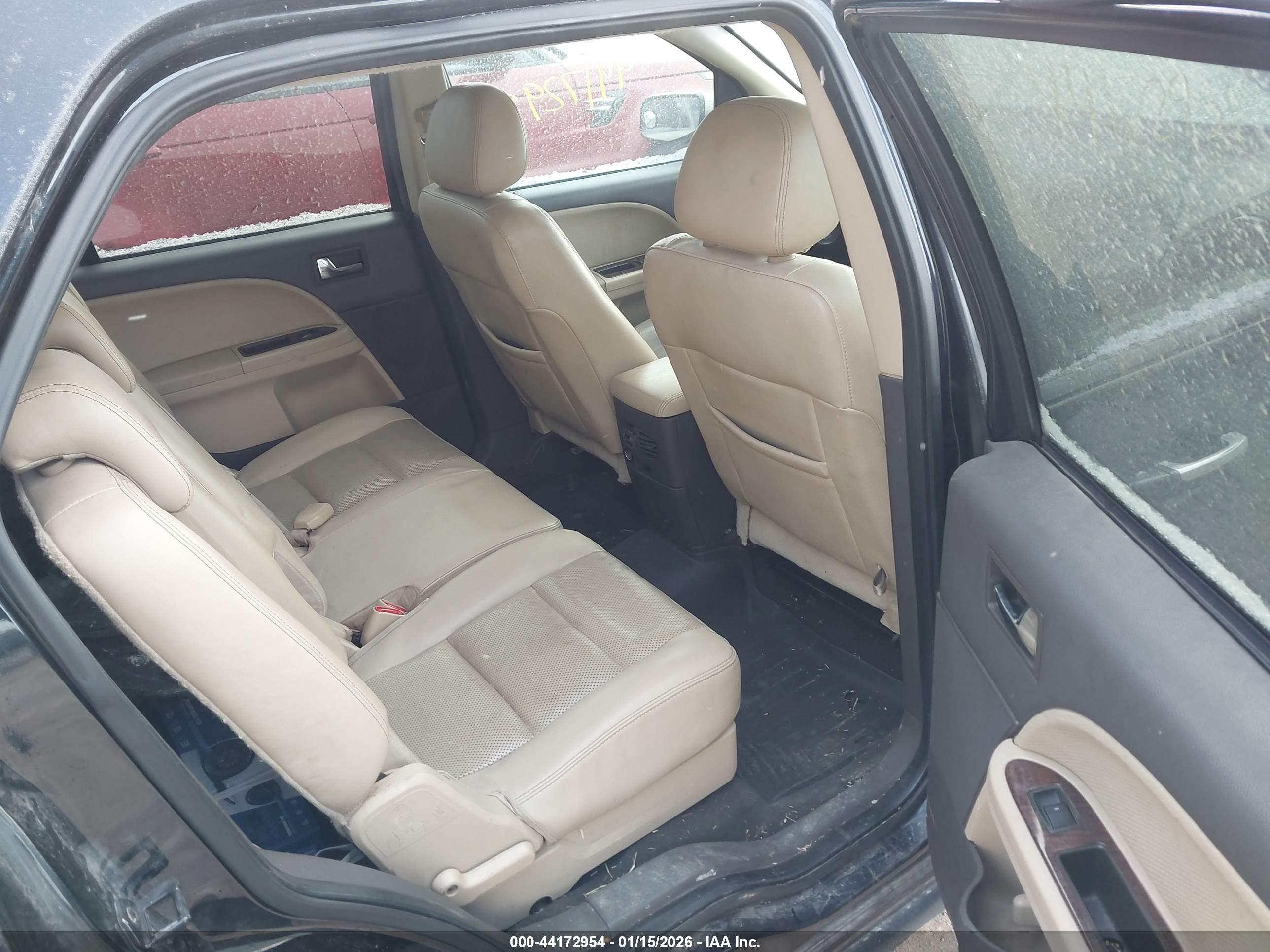 FORD TAURUS image 8