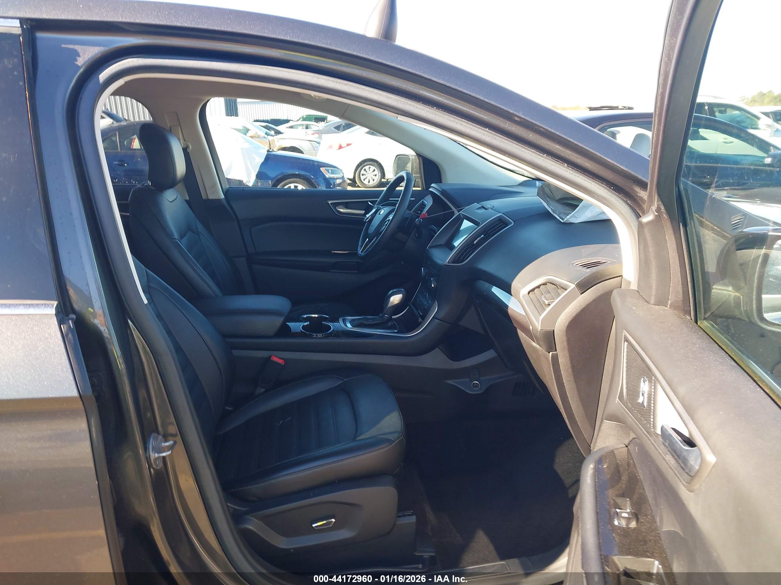 FORD EDGE image 5