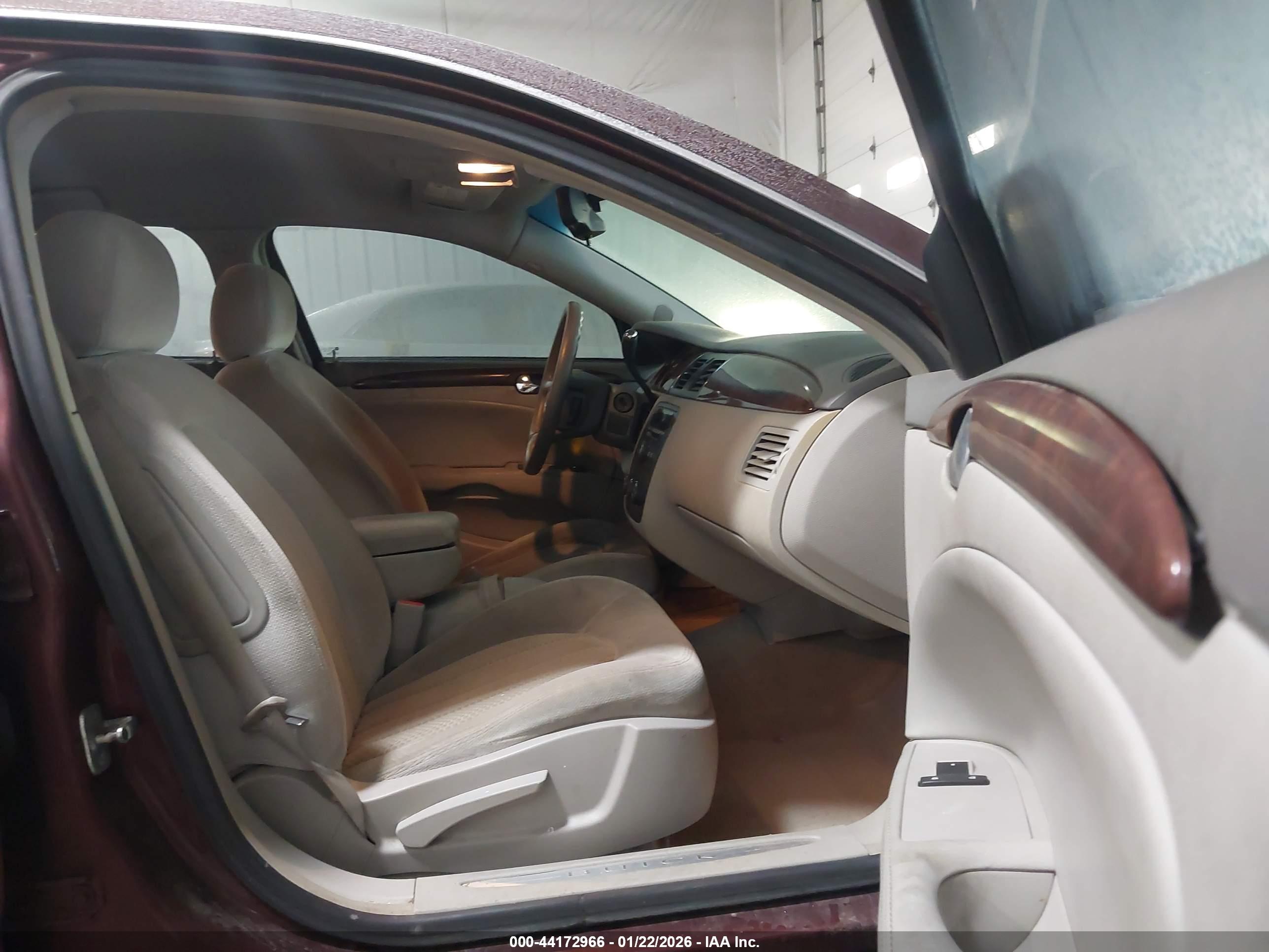 BUICK LUCERNE image 5
