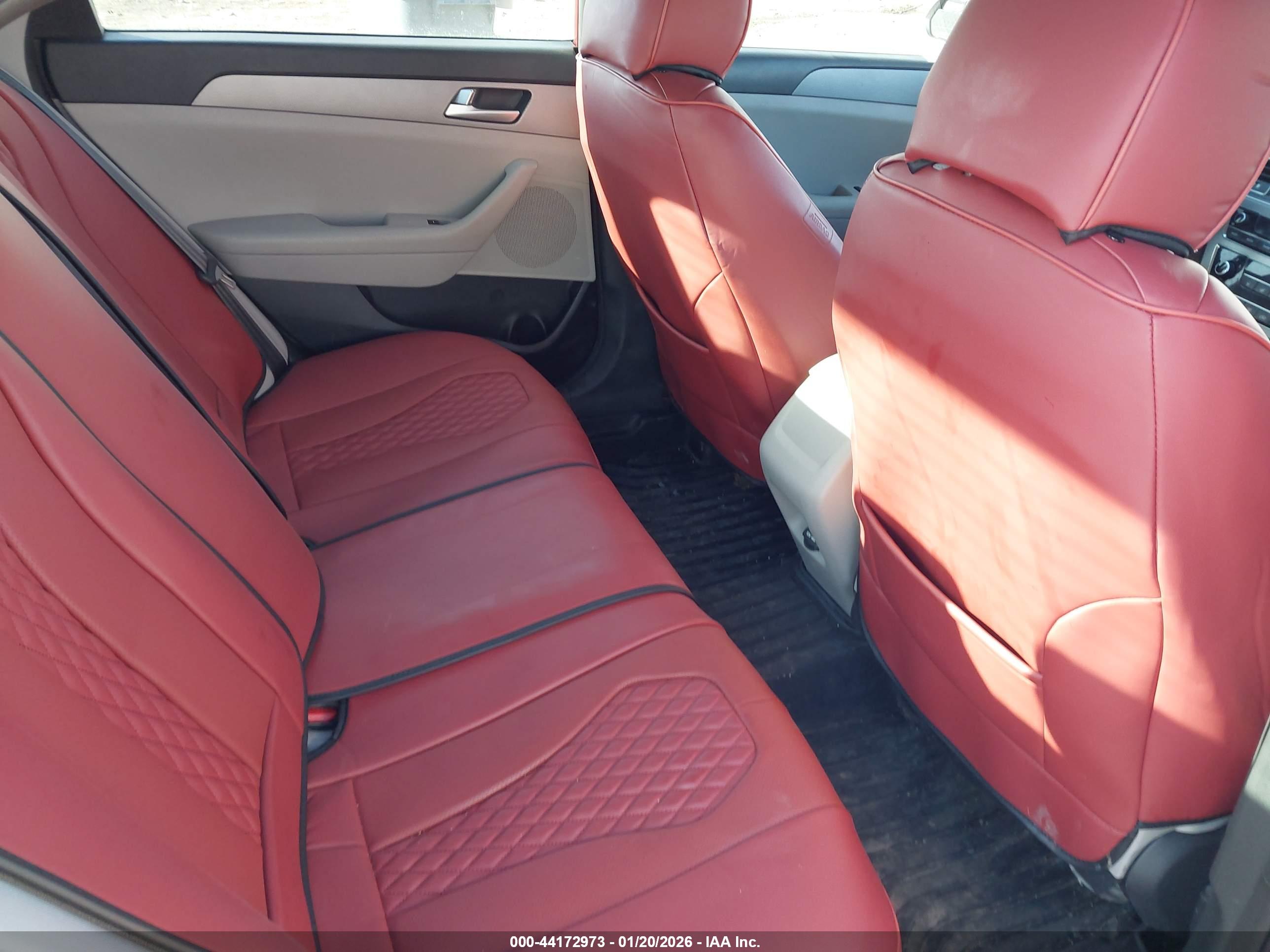 HYUNDAI SONATA image 8