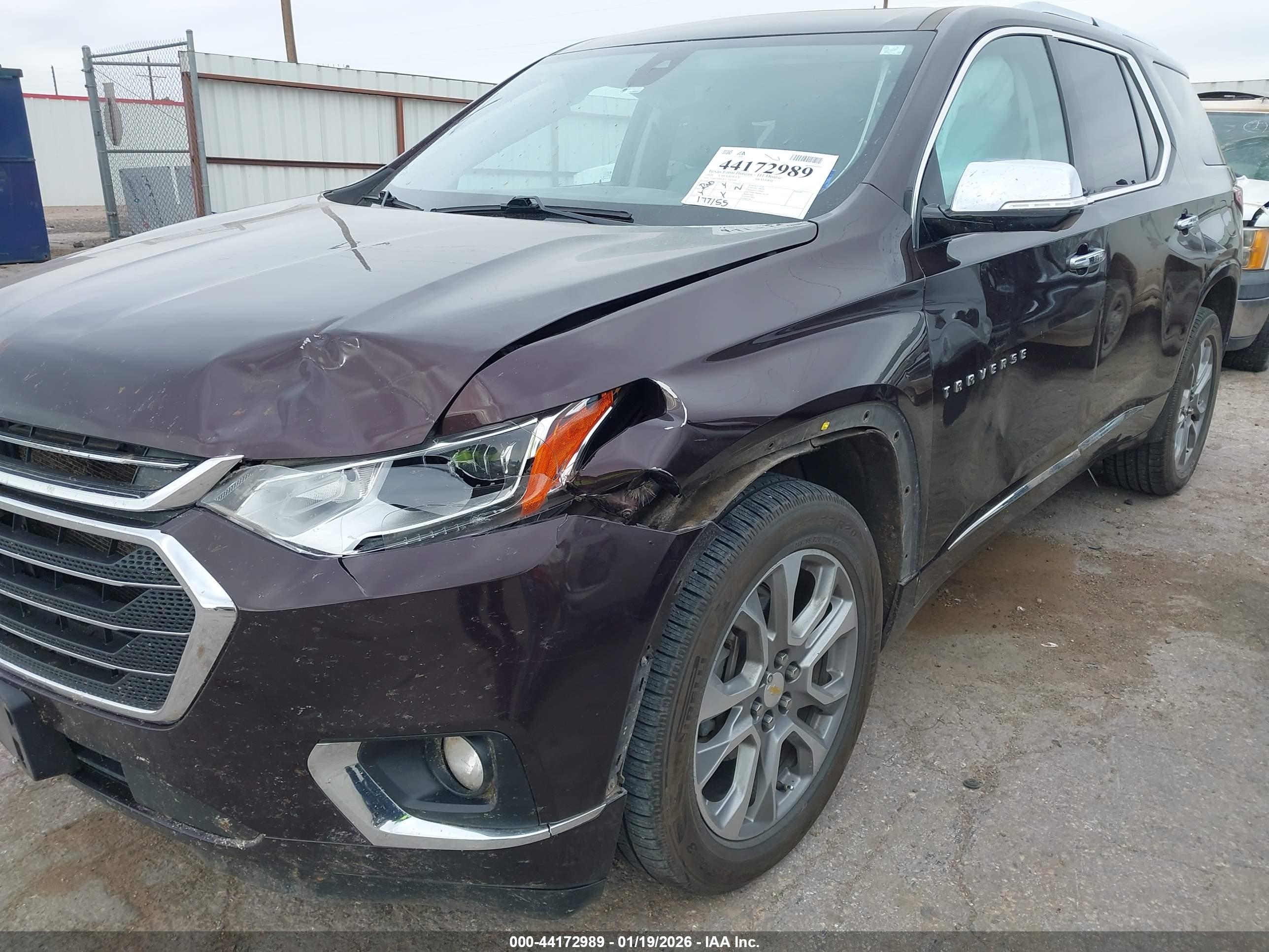 CHEVROLET TRAVERSE image 6