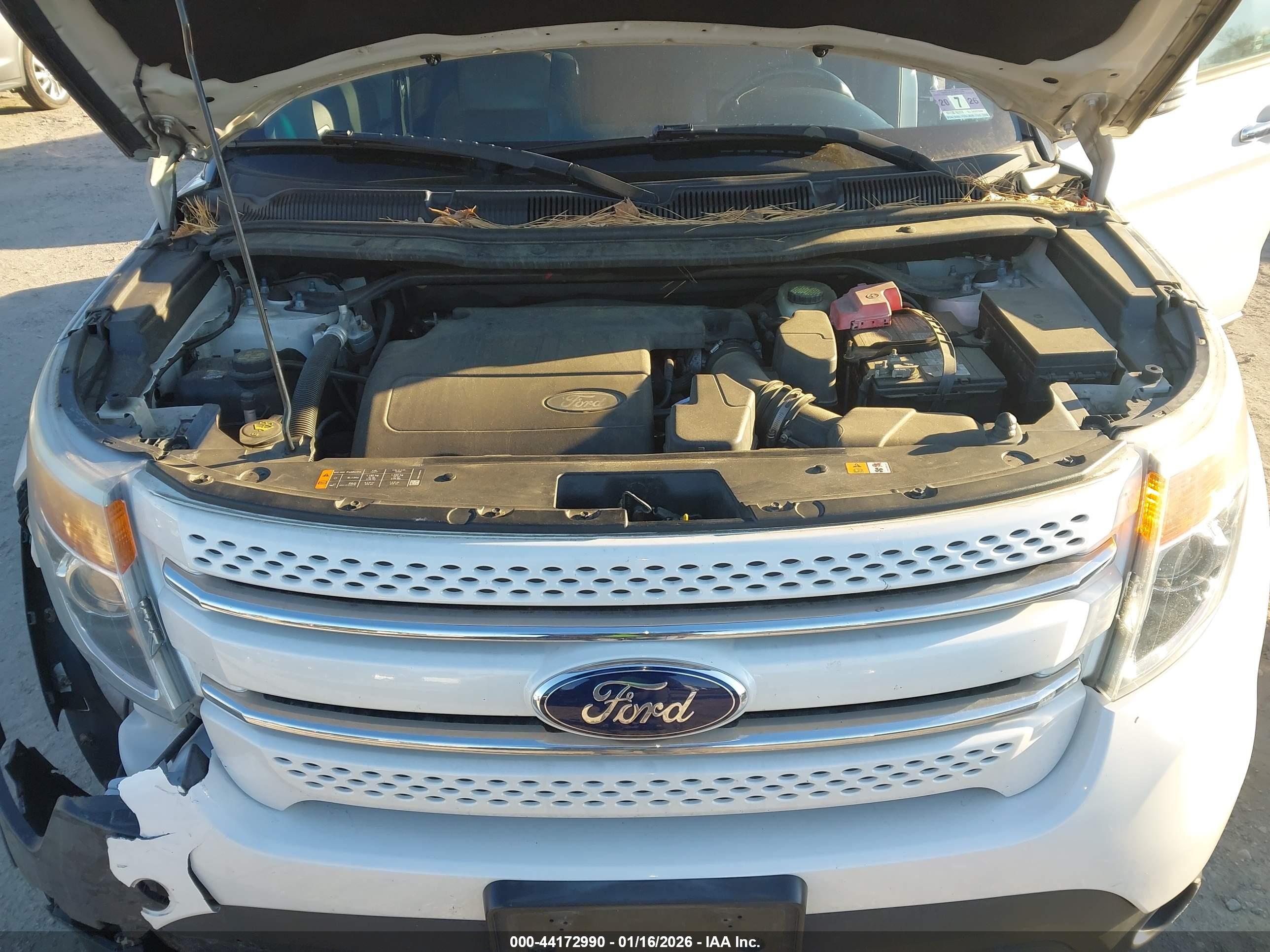 FORD EXPLORER image 10