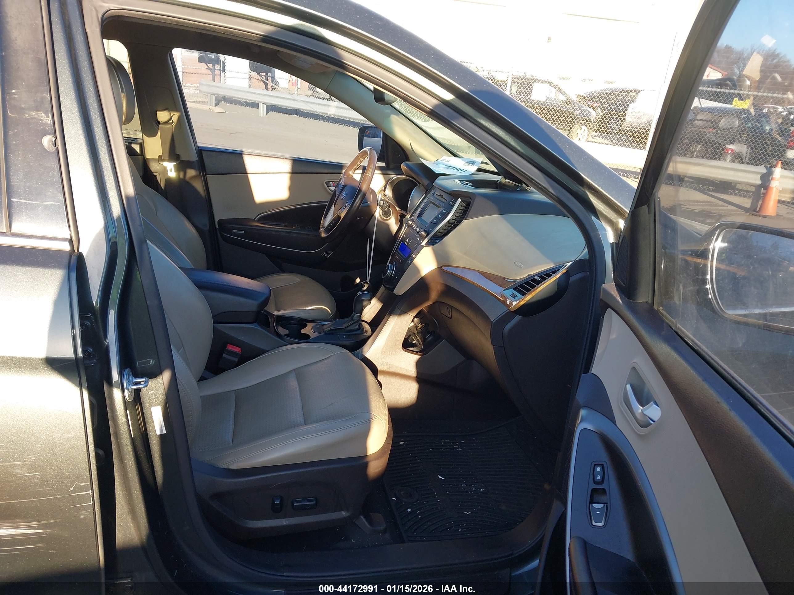HYUNDAI SANTA image 5
