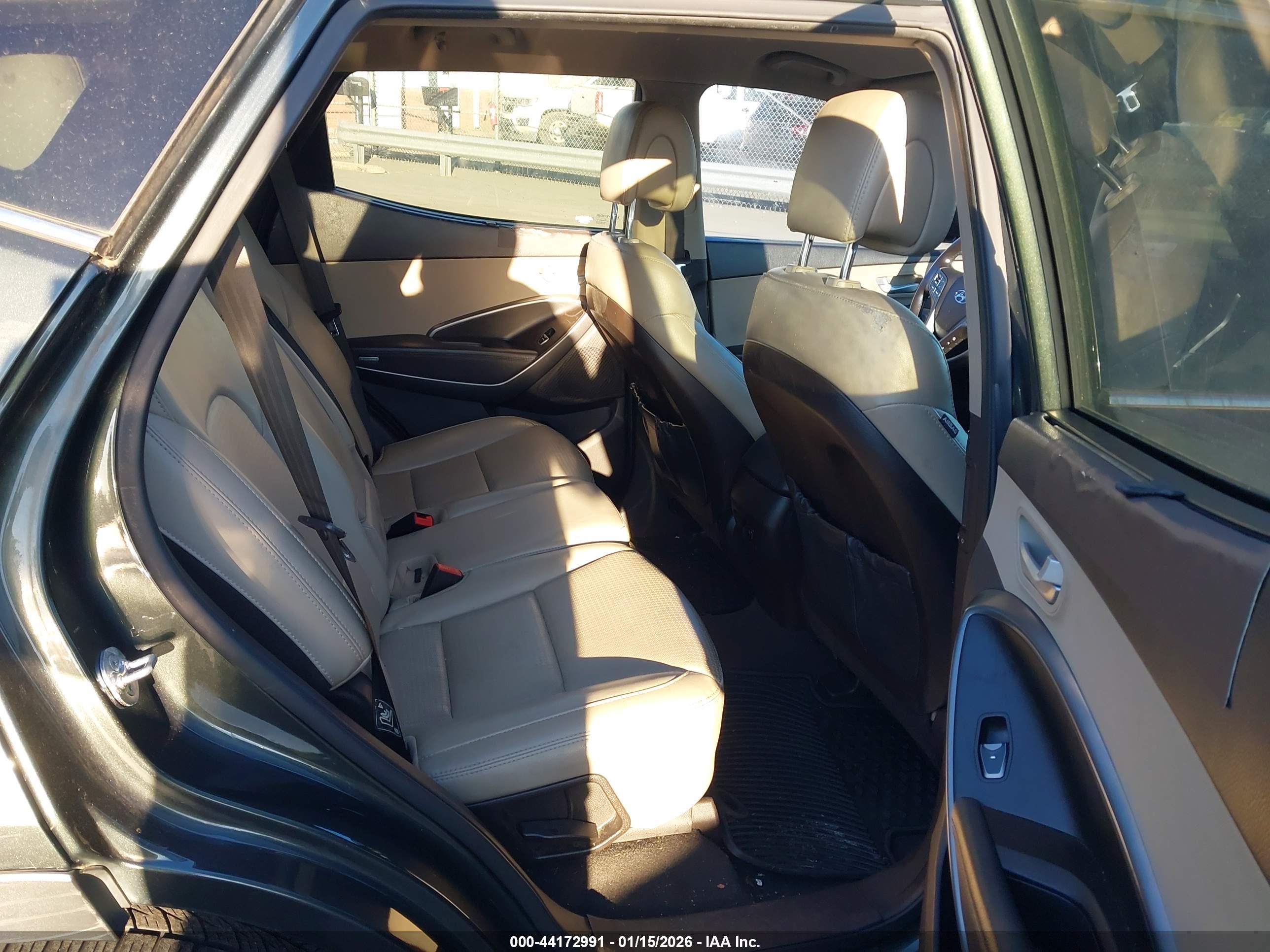 HYUNDAI SANTA image 8