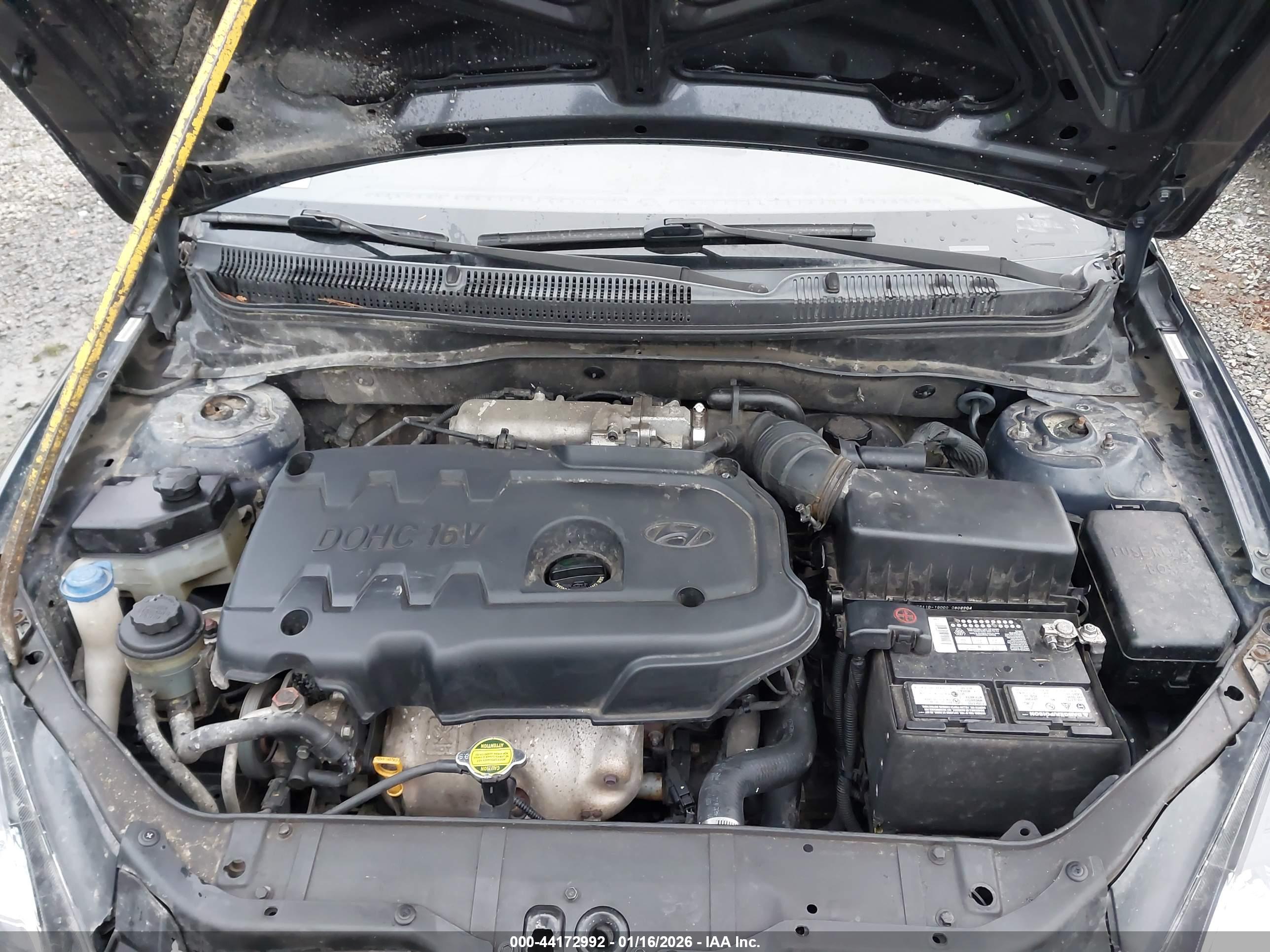 HYUNDAI ACCENT image 10