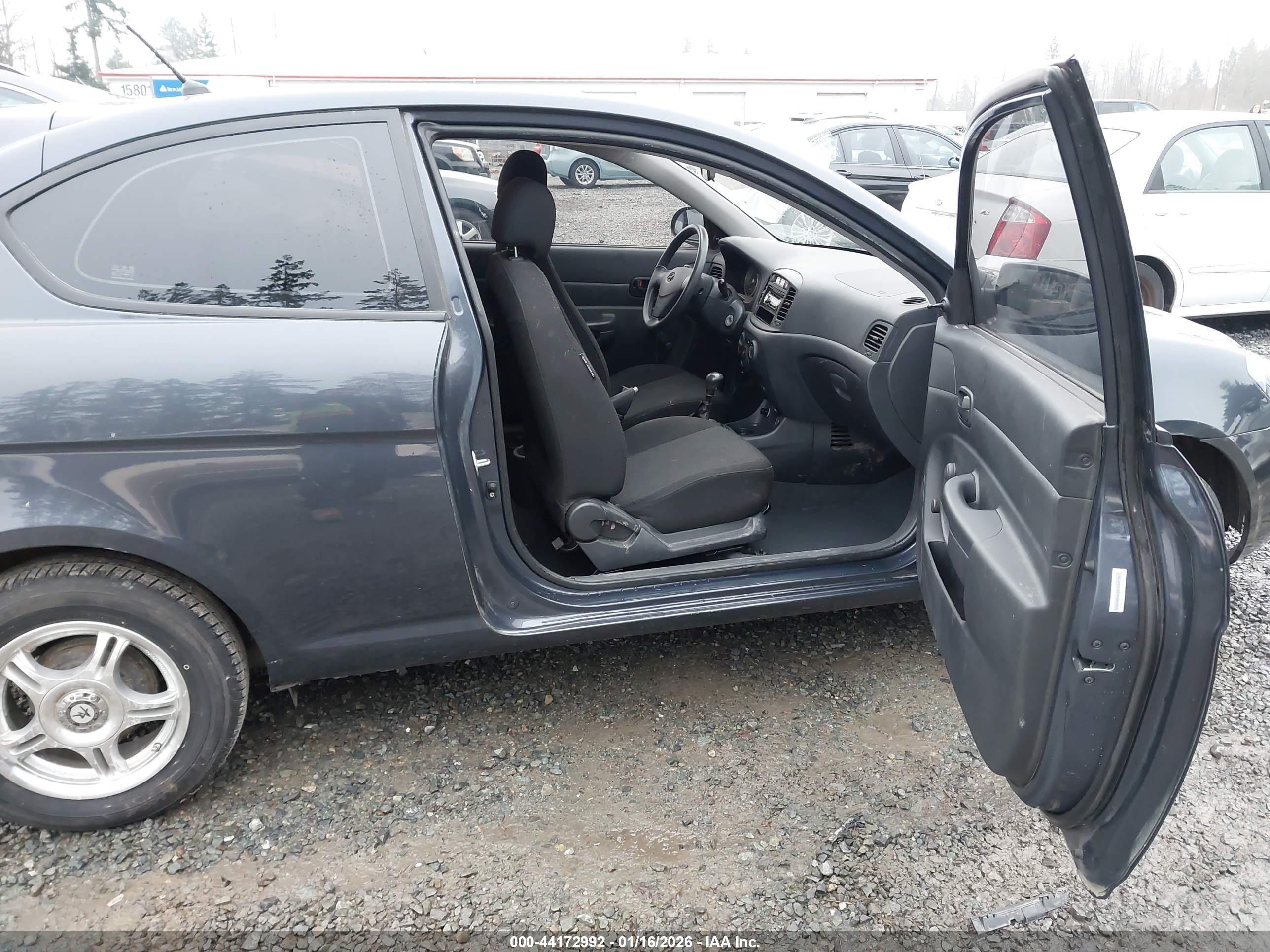 HYUNDAI ACCENT image 5