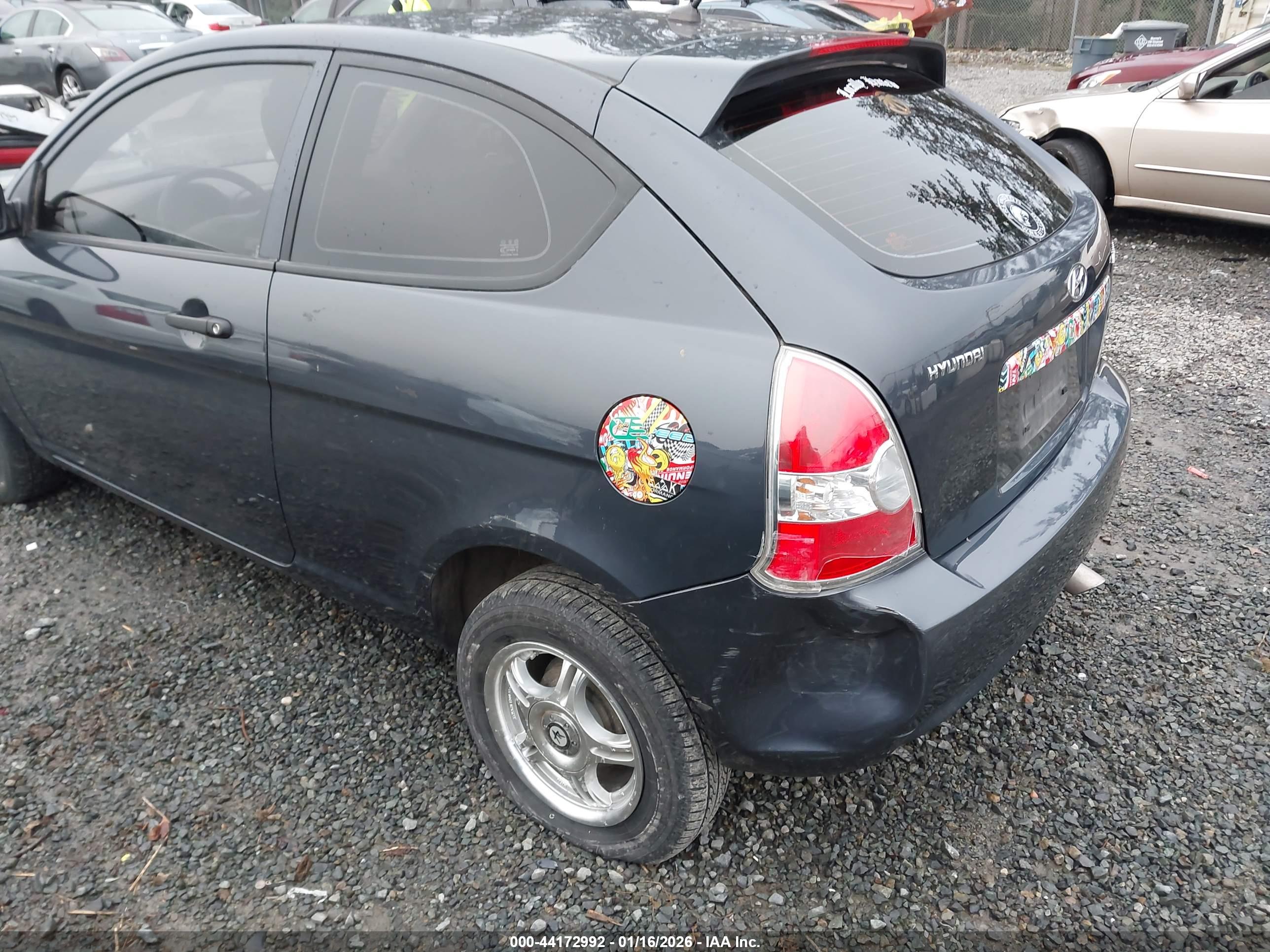 HYUNDAI ACCENT image 6