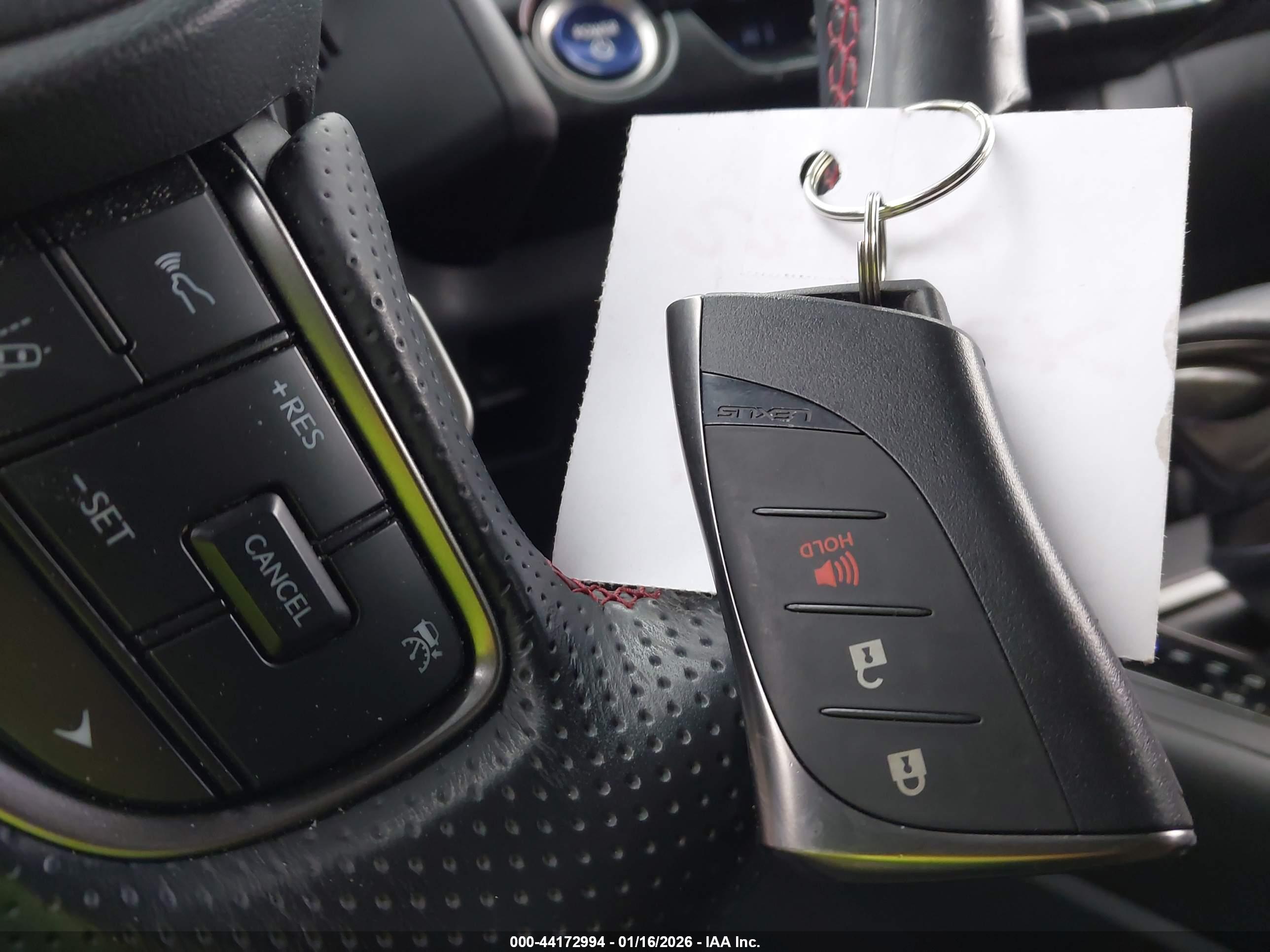LEXUS UX image 11