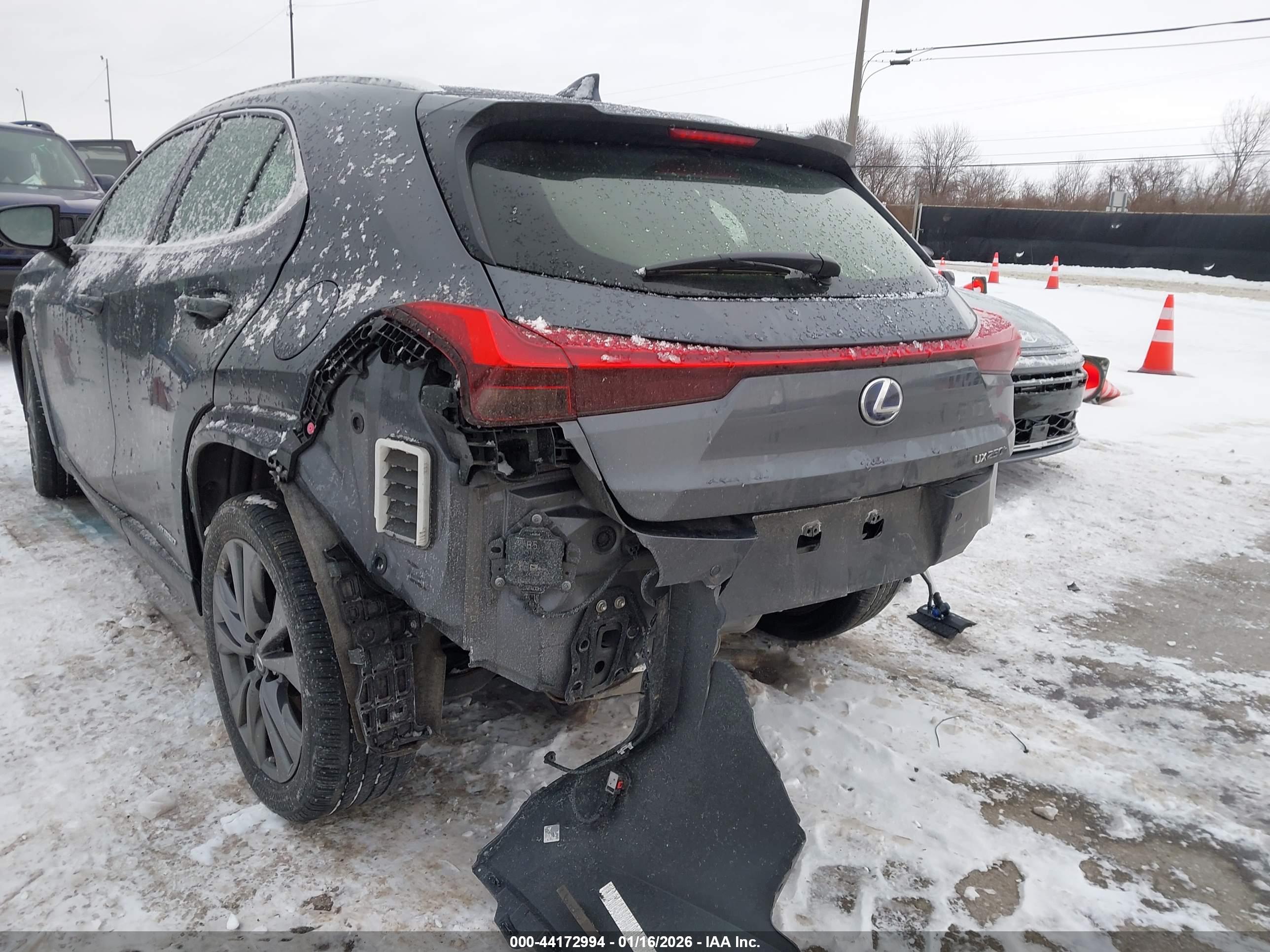 LEXUS UX image 6