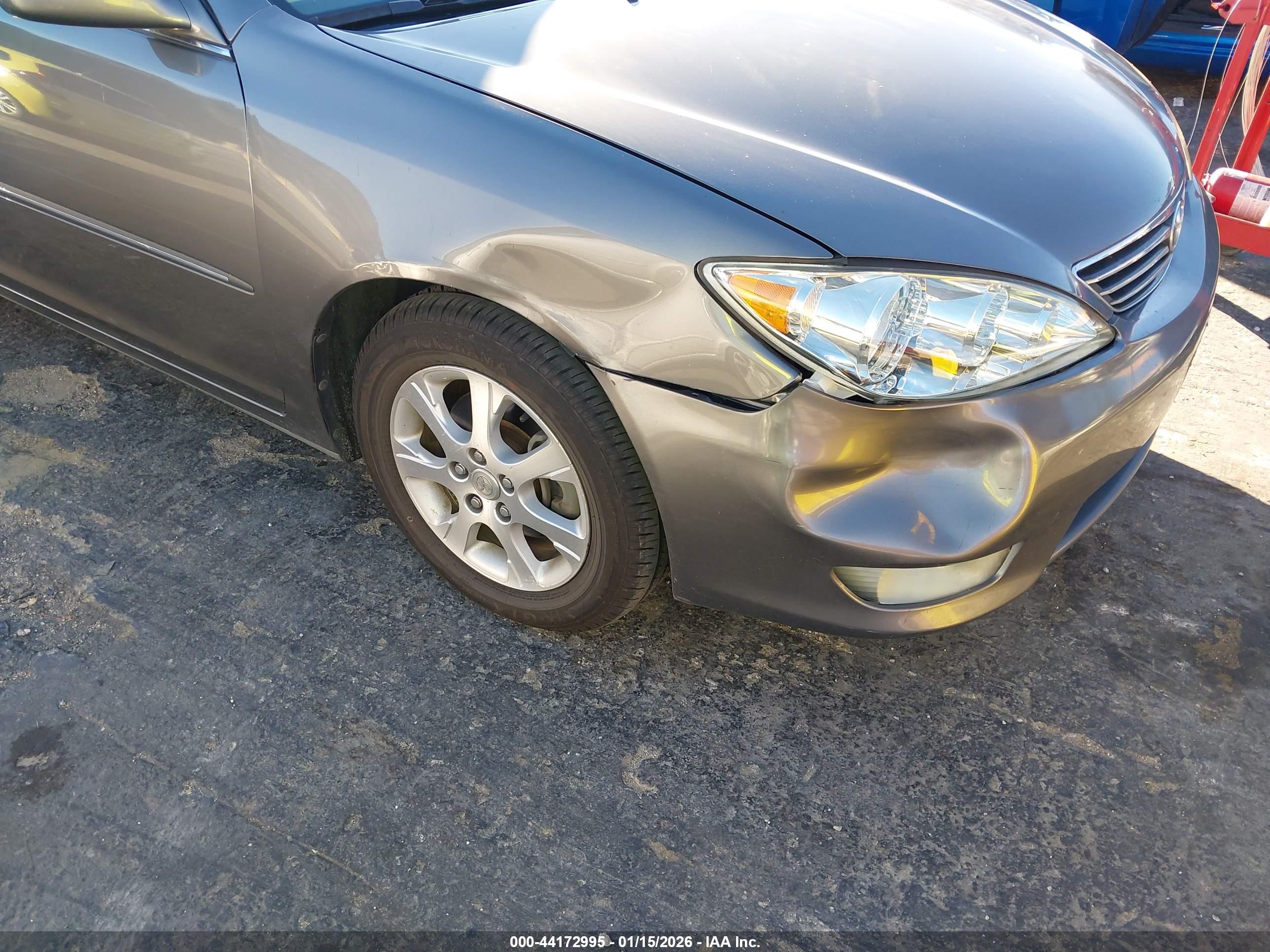 TOYOTA CAMRY image 6