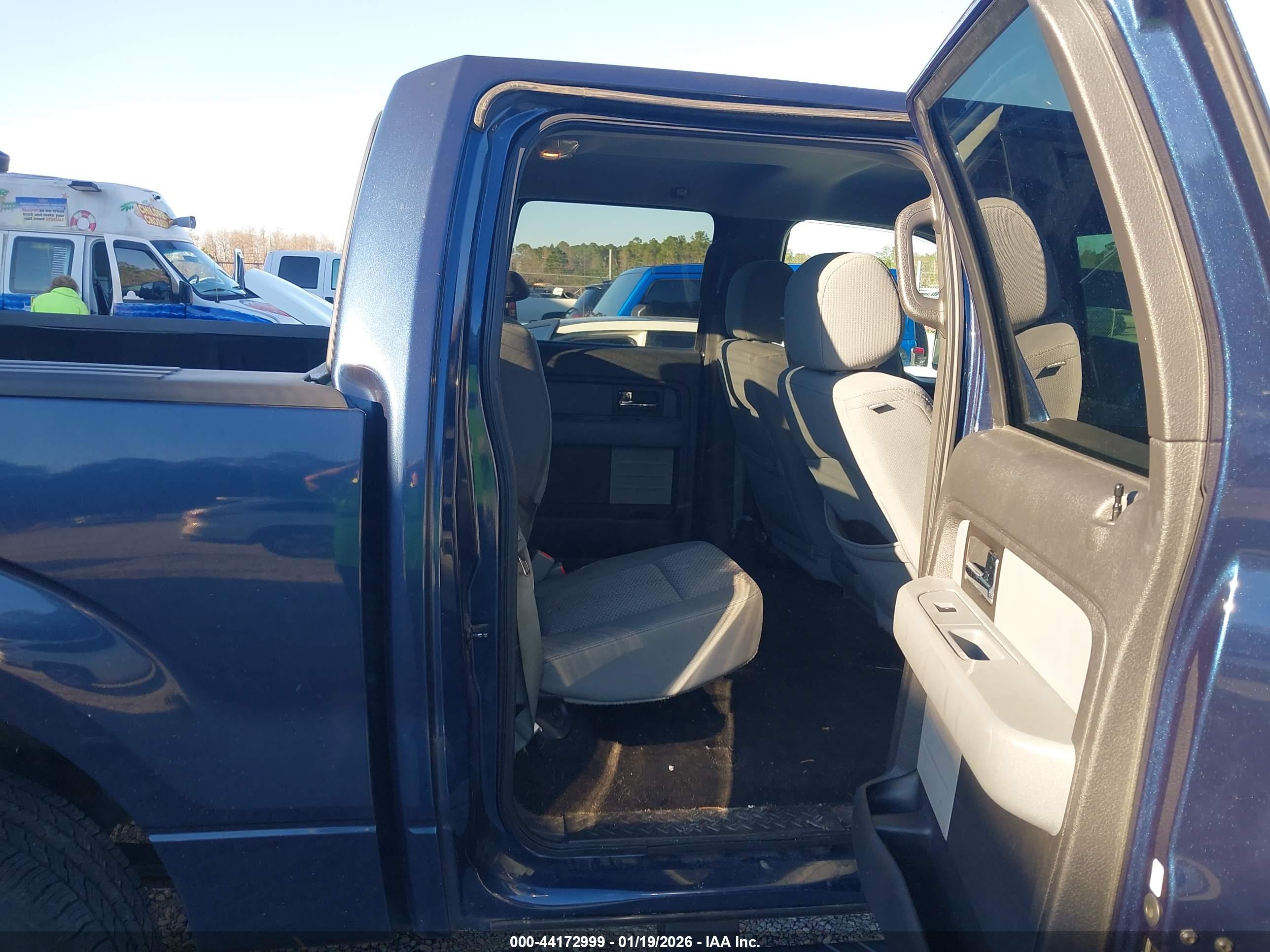 FORD F-150 image 8