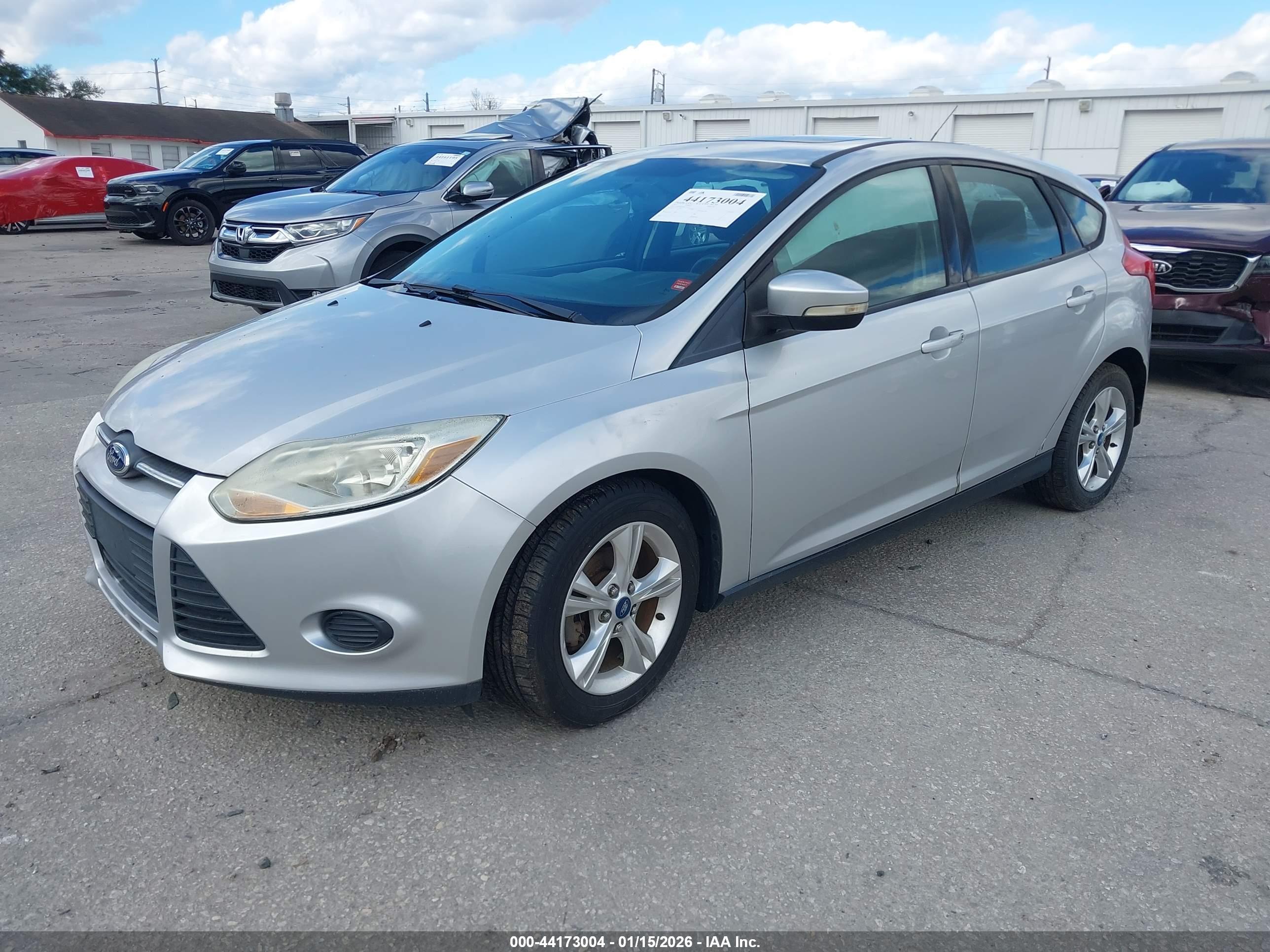 FORD FOCUS image 2