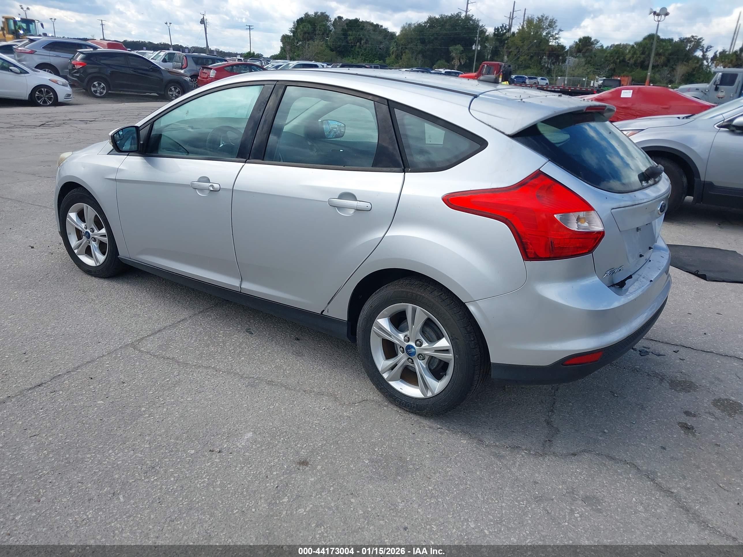 FORD FOCUS image 3