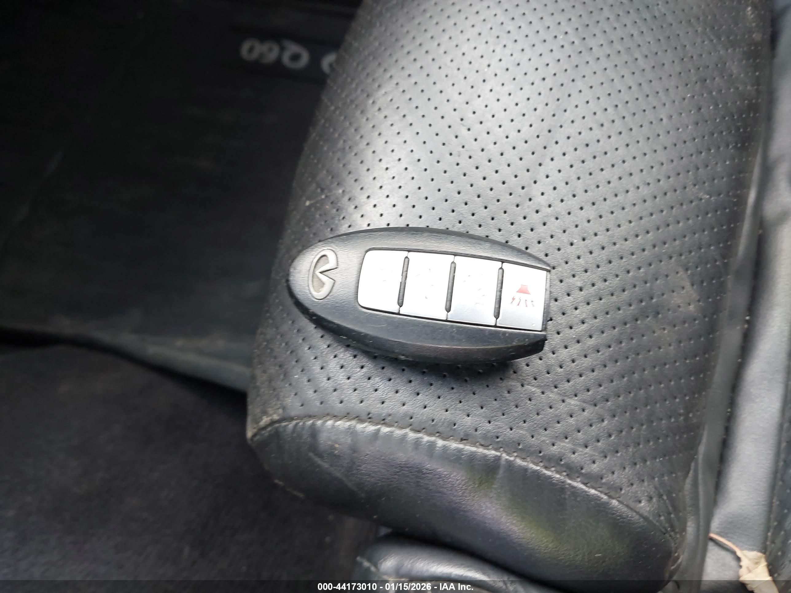 INFINITI G37 image 11