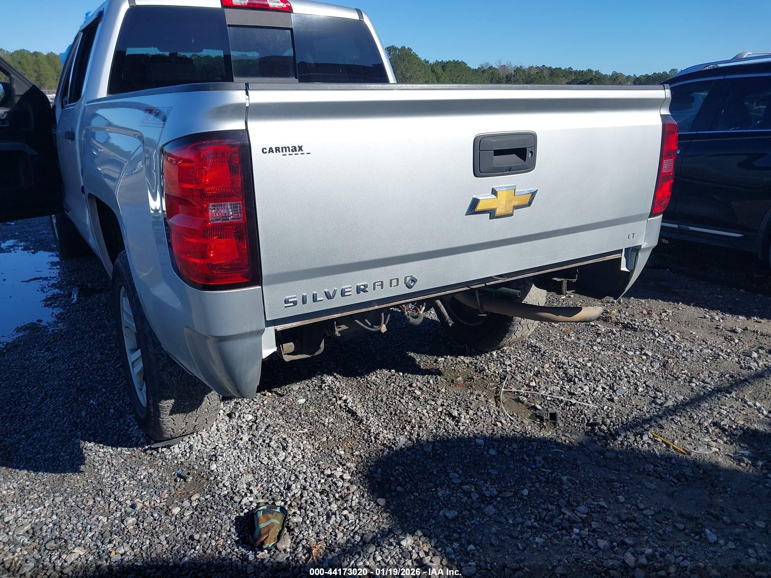 CHEVROLET SILVERADO image 6