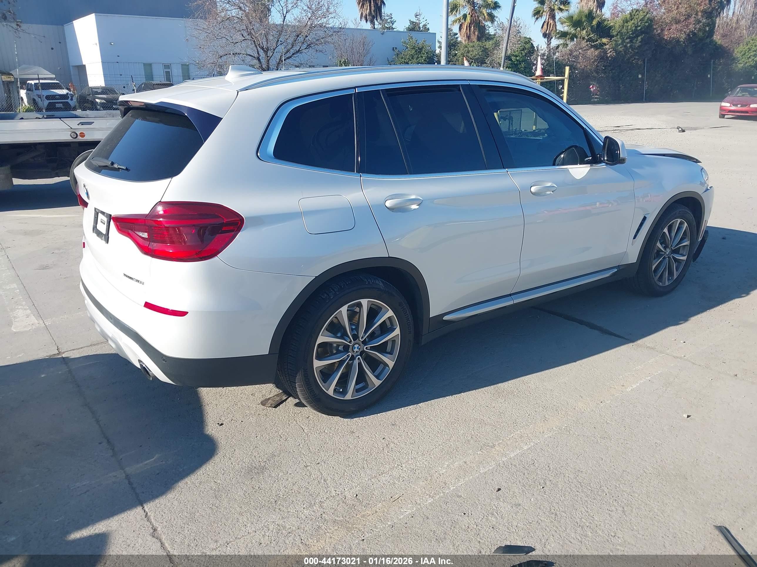 BMW X3 image 4