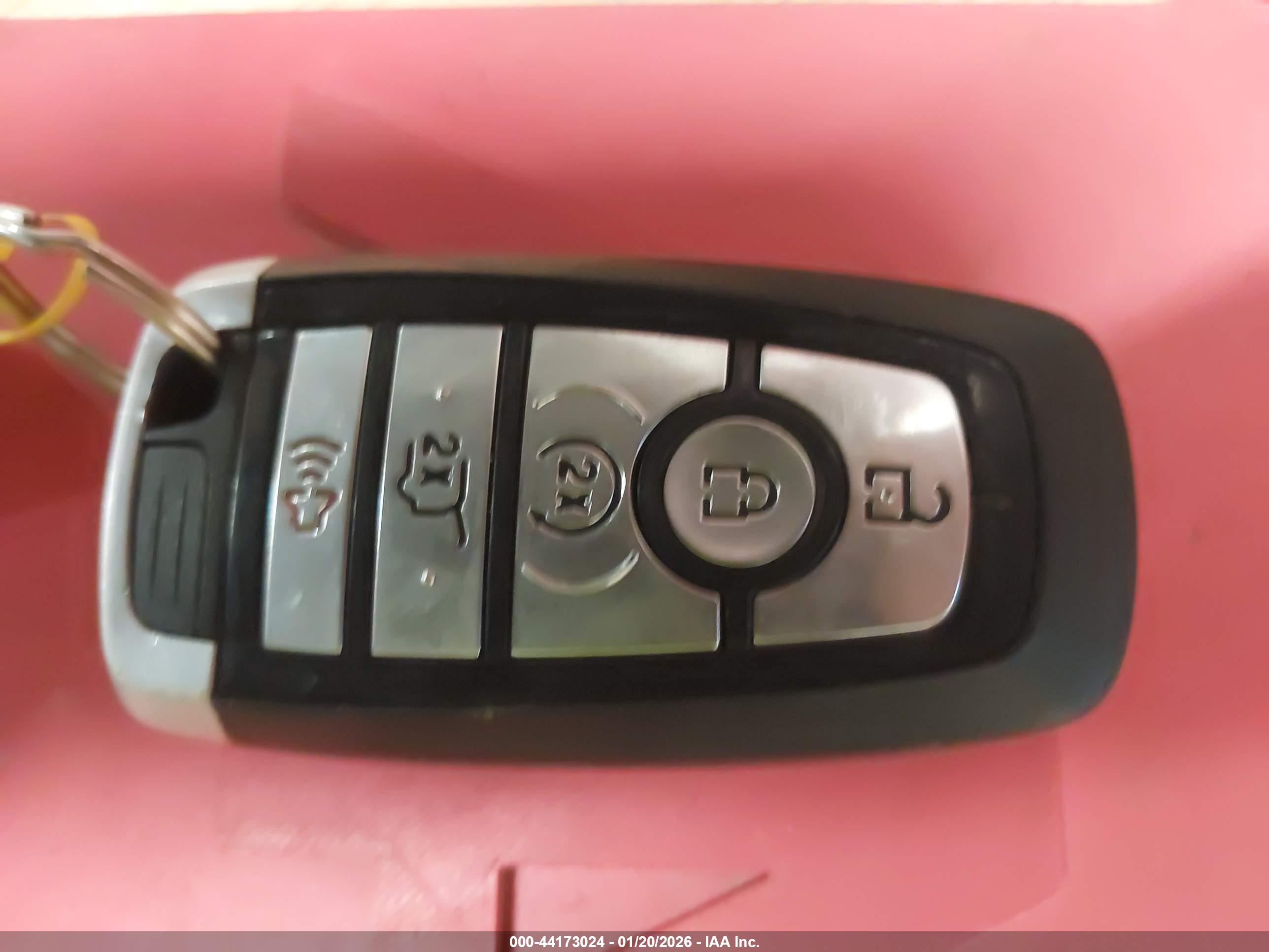 FORD EXPLORER image 11