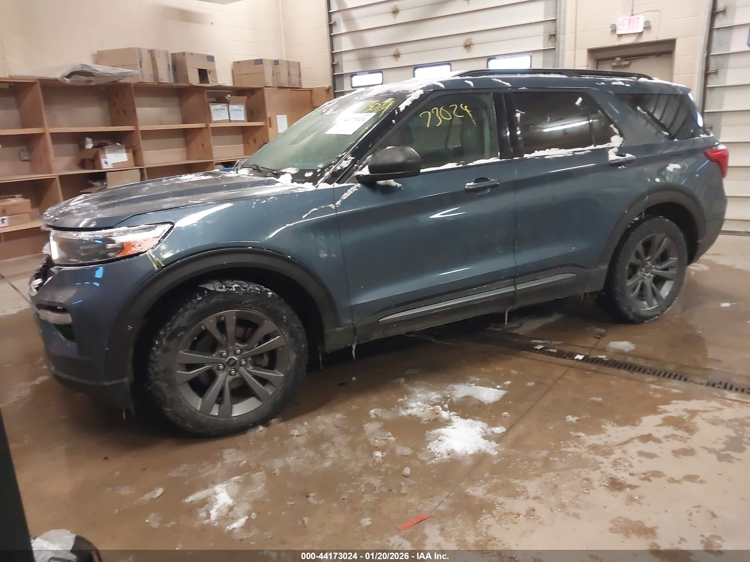 FORD EXPLORER image 2
