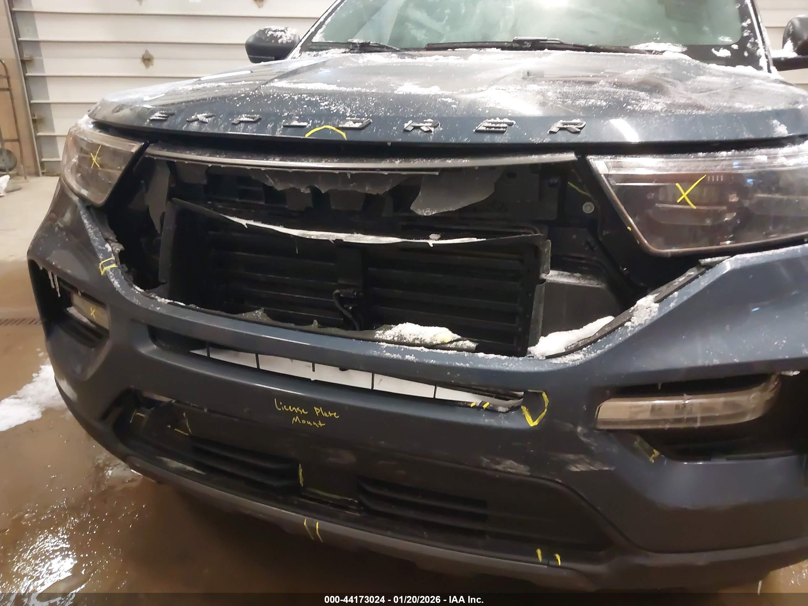 FORD EXPLORER image 6