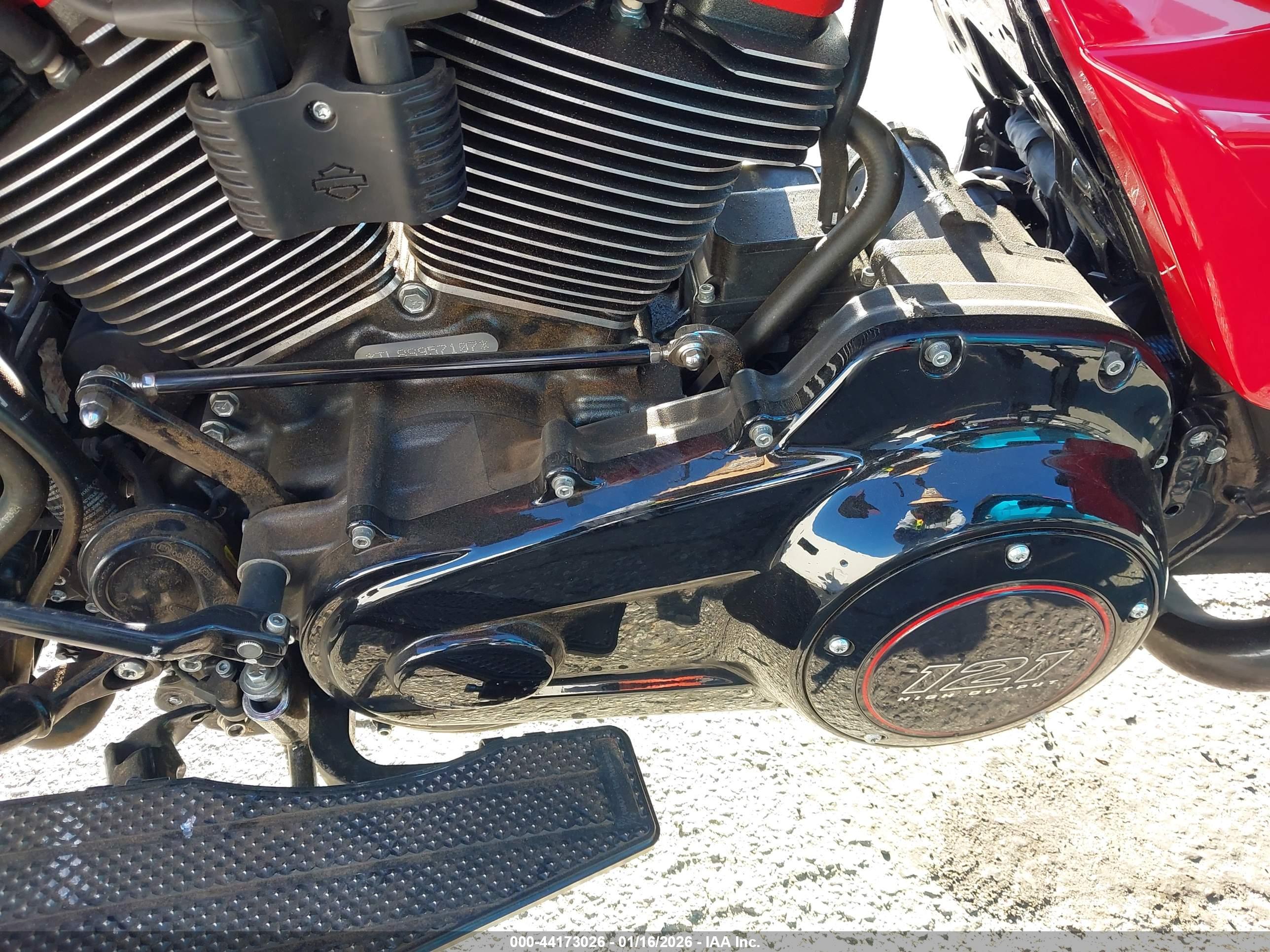 HARLEY-DAVIDSON FLTRXSTSE image 9
