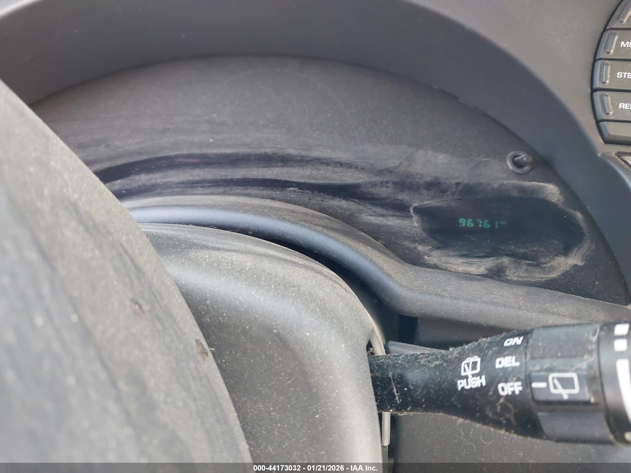 CHRYSLER PACIFICA image 7