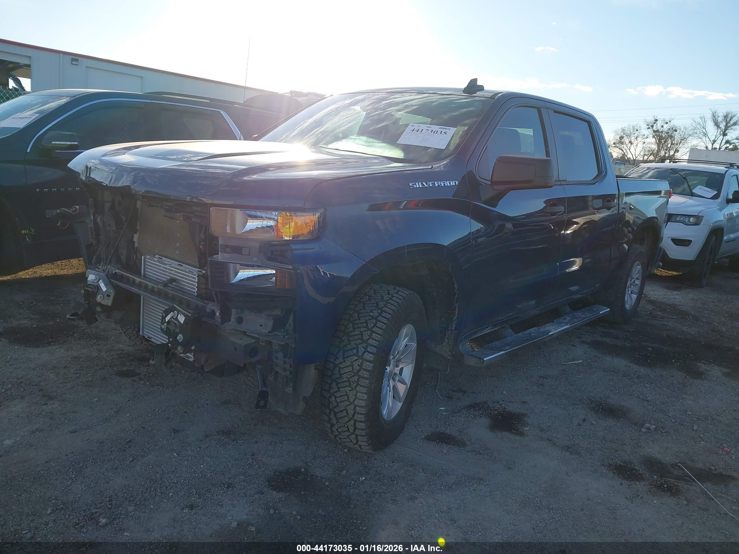 CHEVROLET SILVERADO image 2