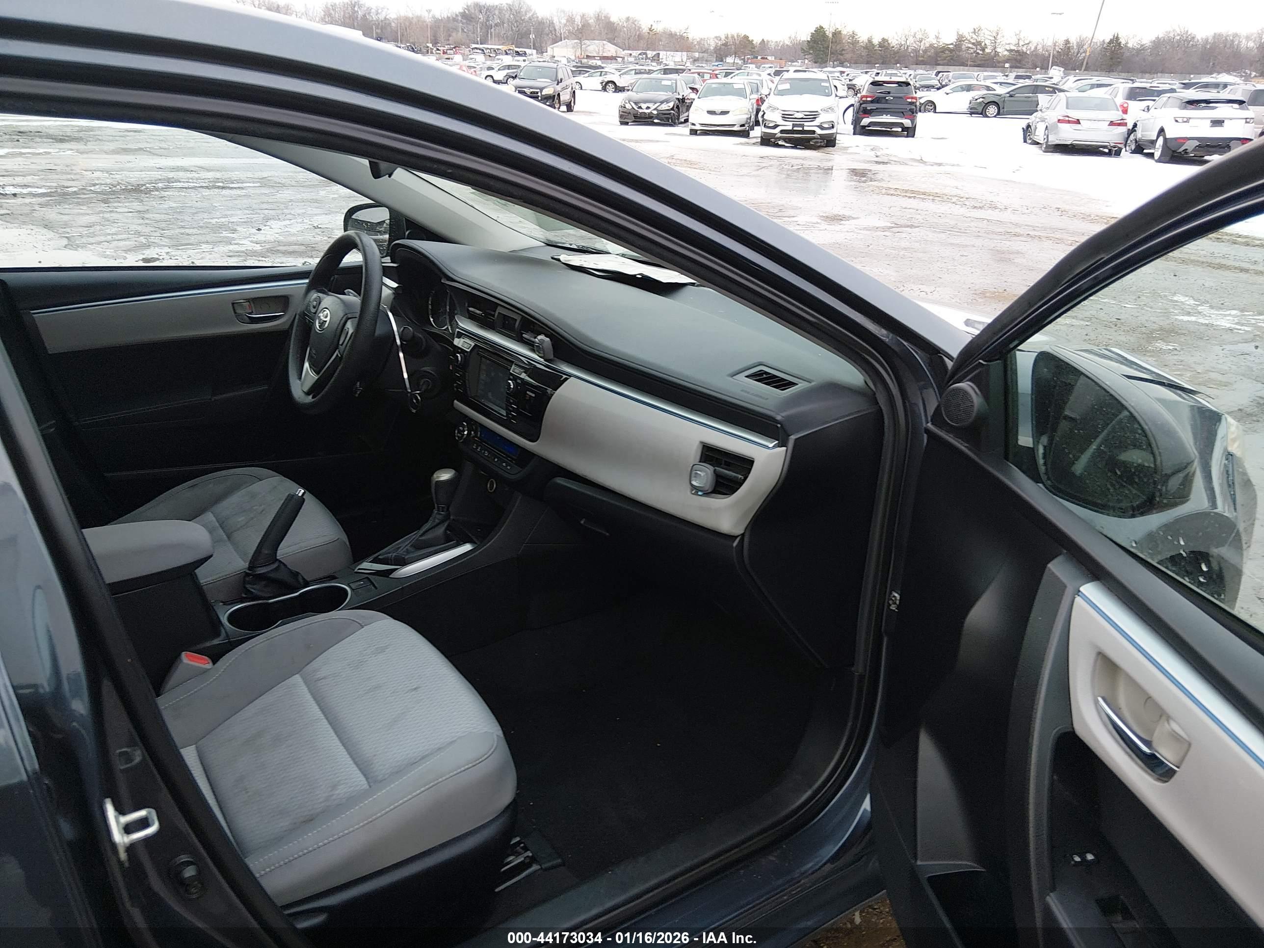 TOYOTA COROLLA image 5