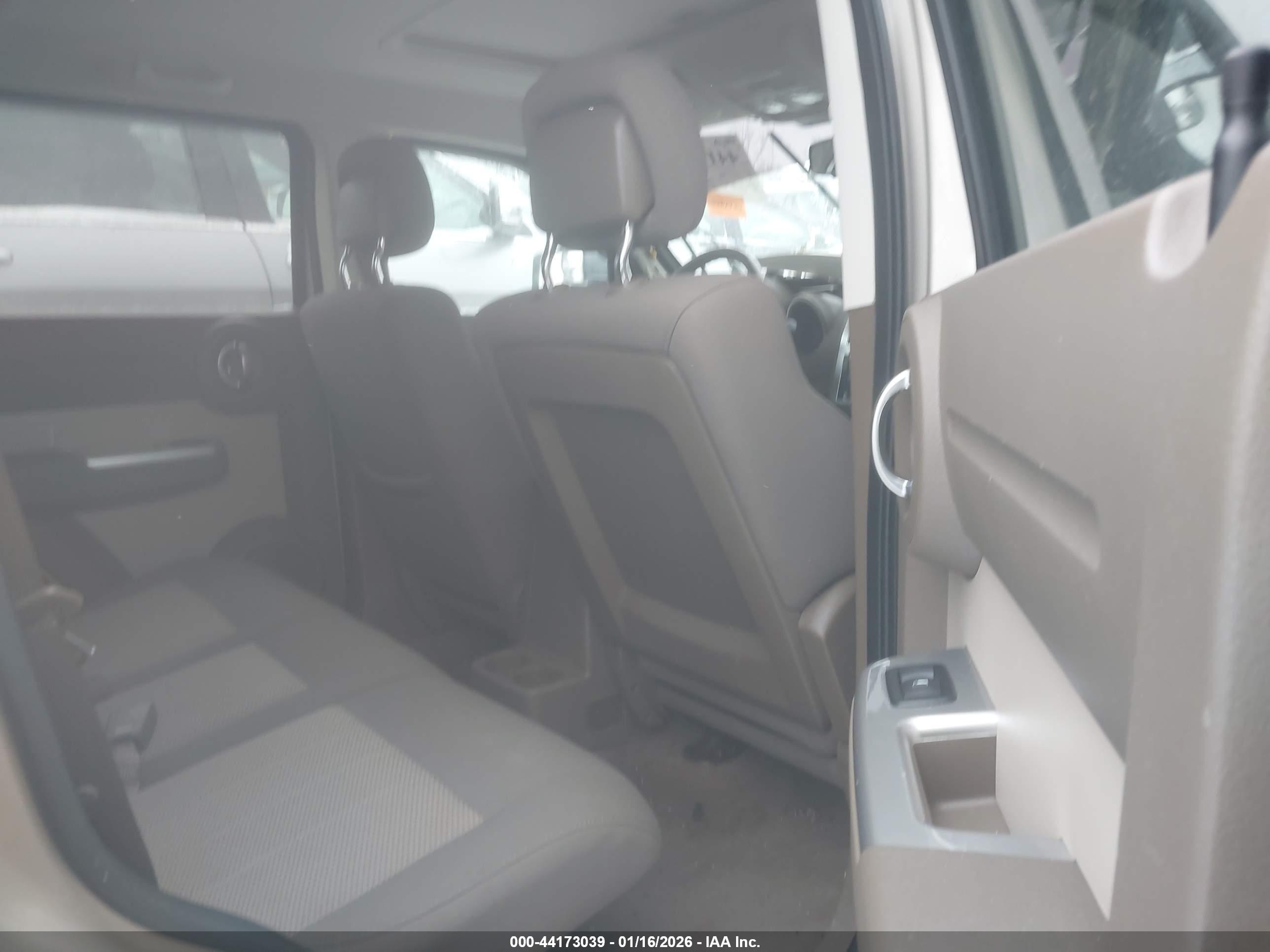 DODGE NITRO image 8