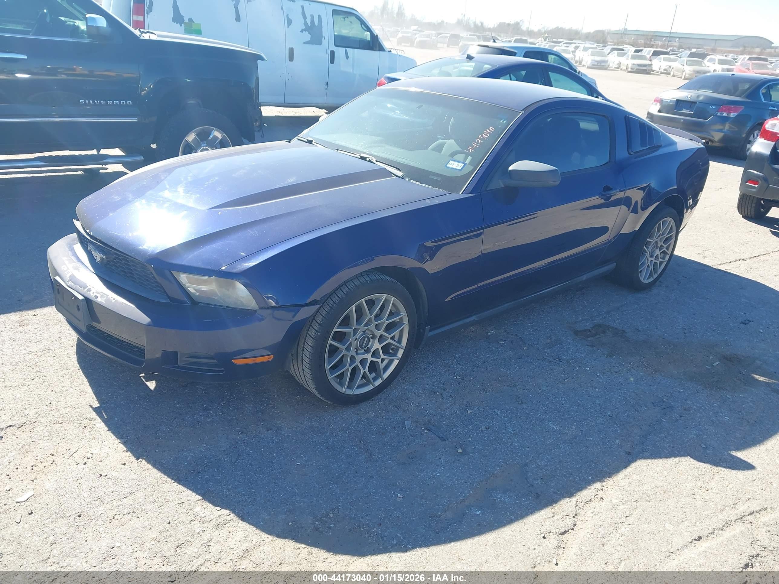 FORD MUSTANG image 2