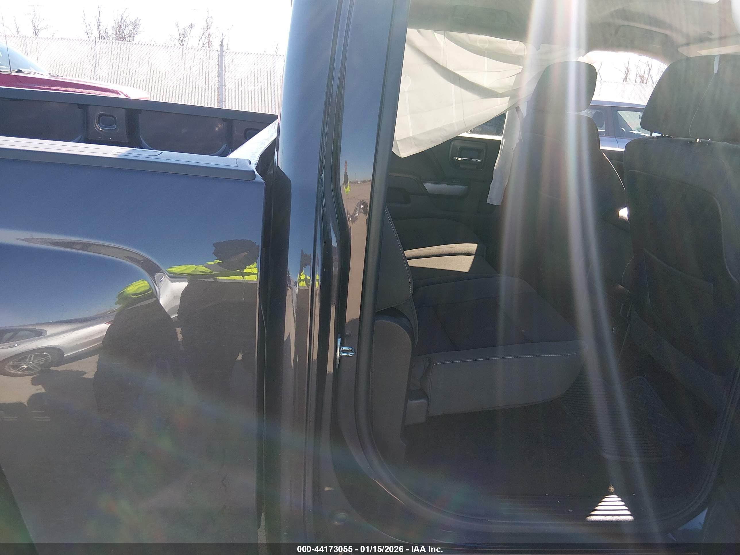 CHEVROLET SILVERADO image 8