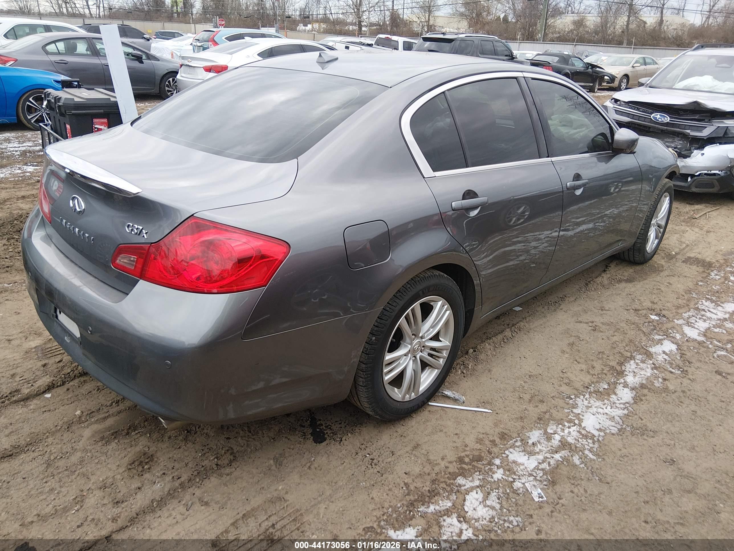 INFINITI G37X image 4