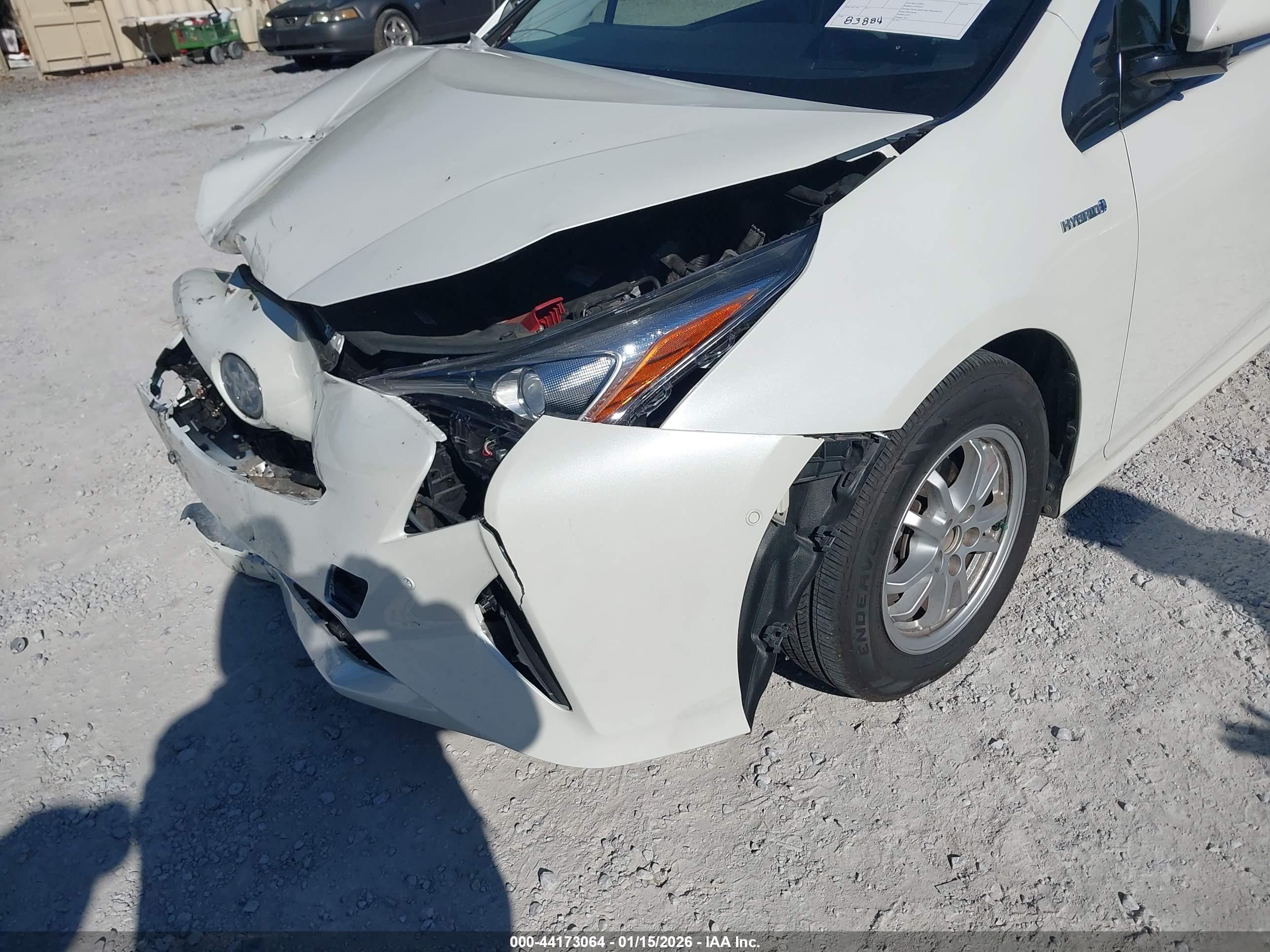 TOYOTA PRIUS image 6