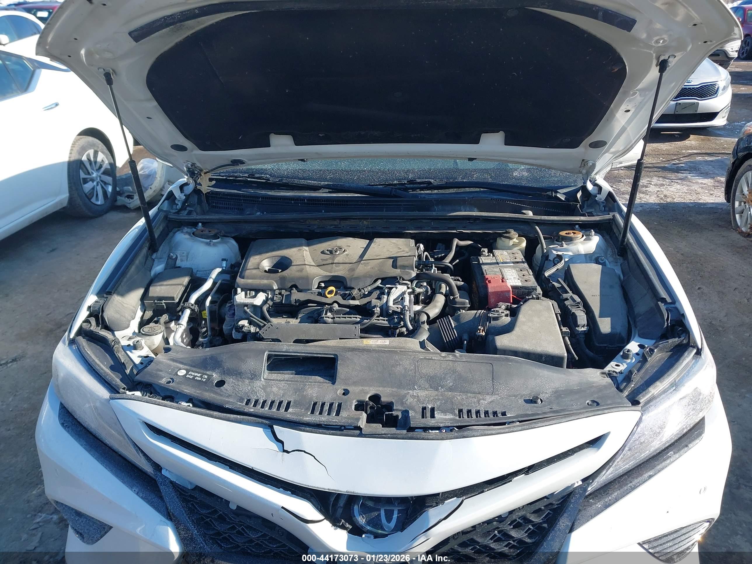 TOYOTA CAMRY image 10